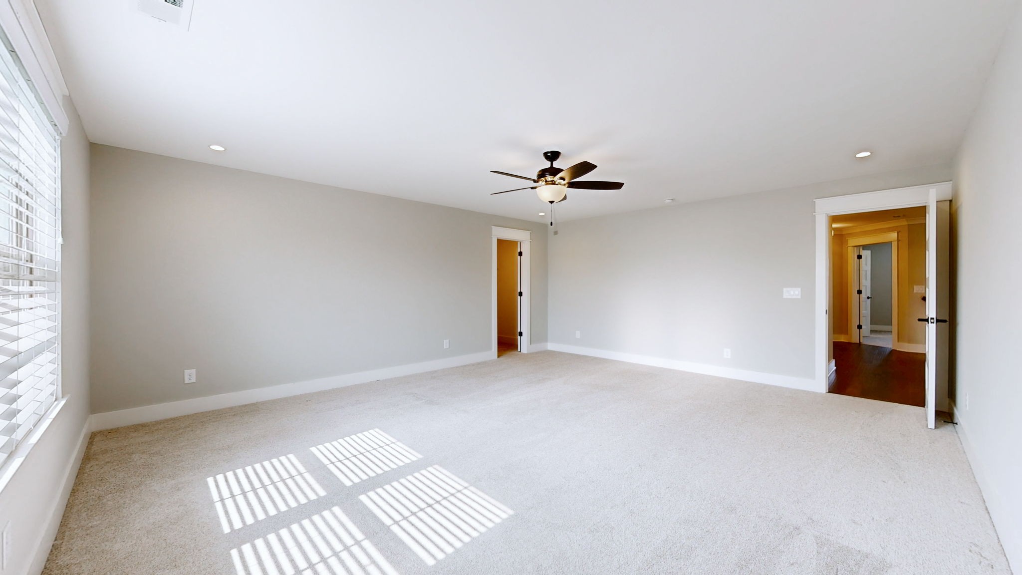 2713 Carousel Dr