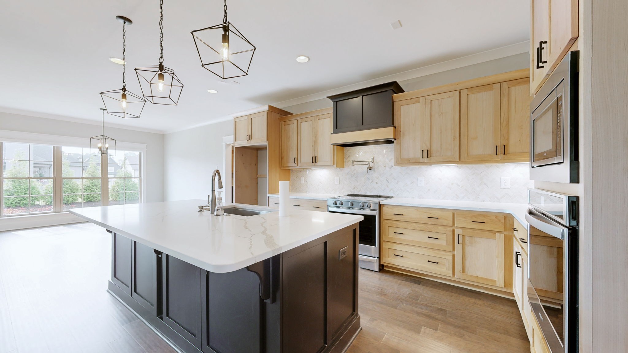 2713 Carousel Dr