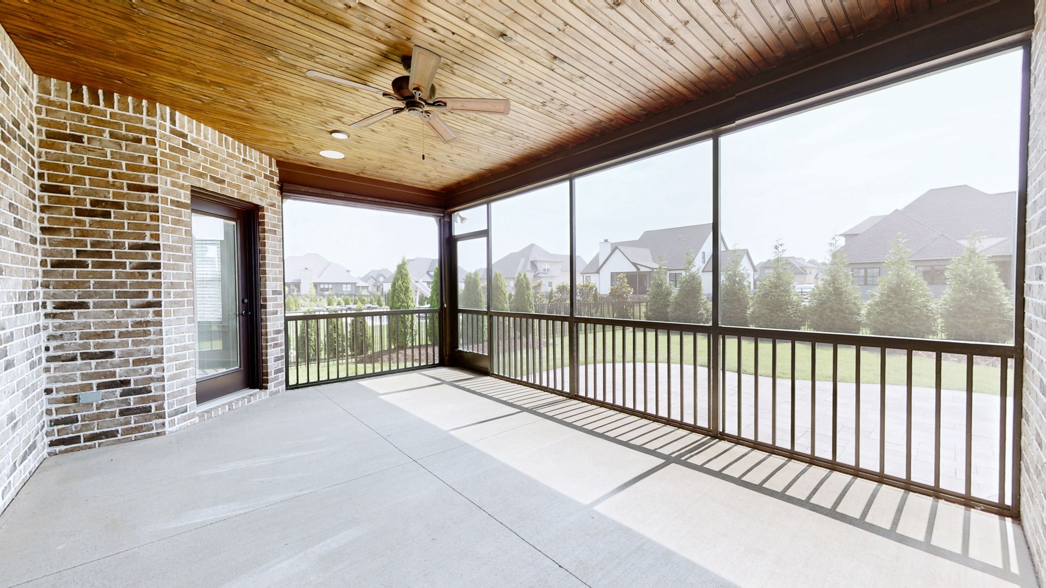 2713 Carousel Dr