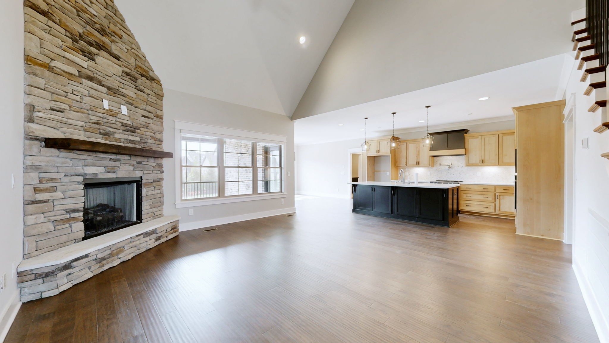 2713 Carousel Dr