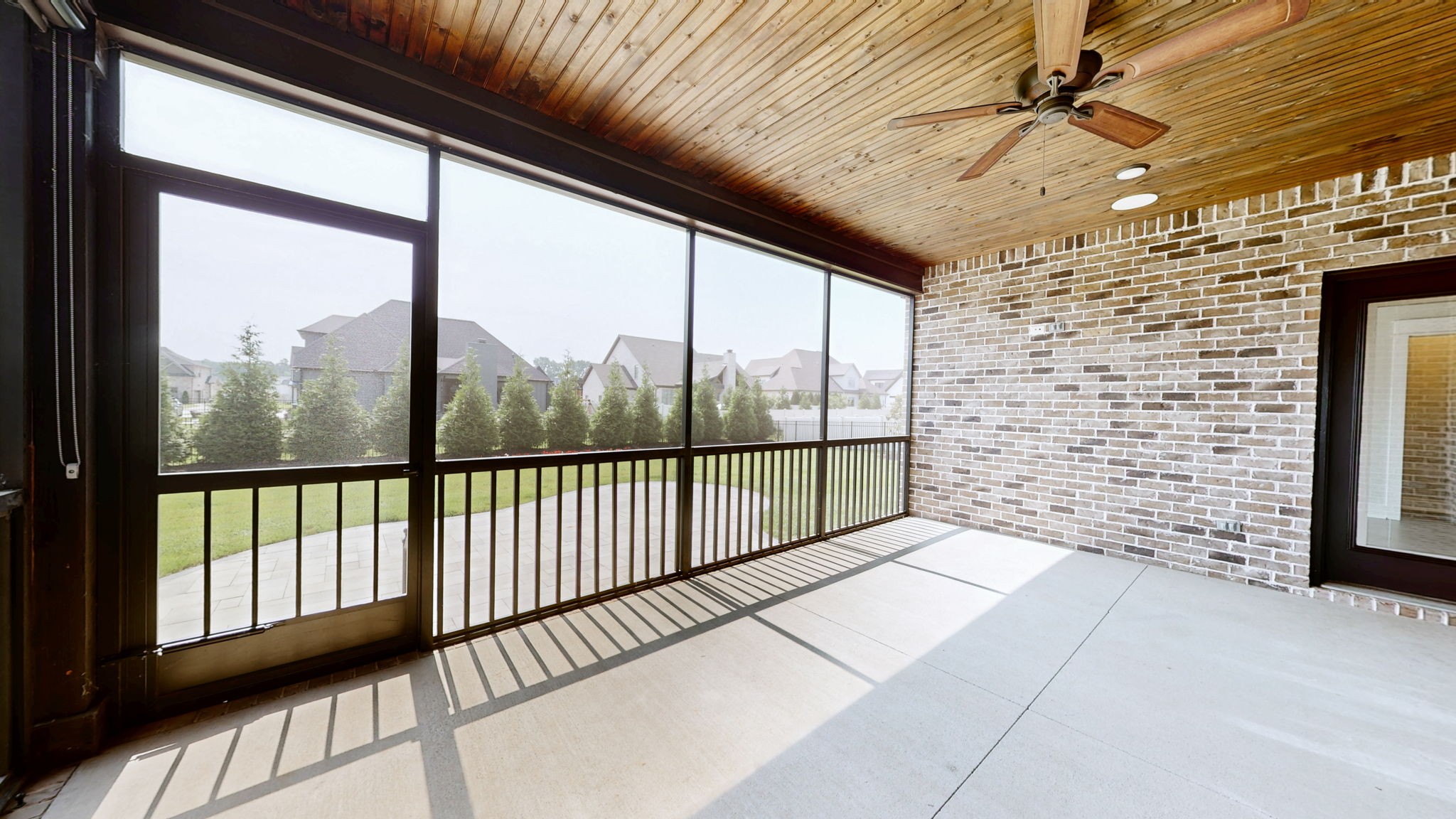 2713 Carousel Dr