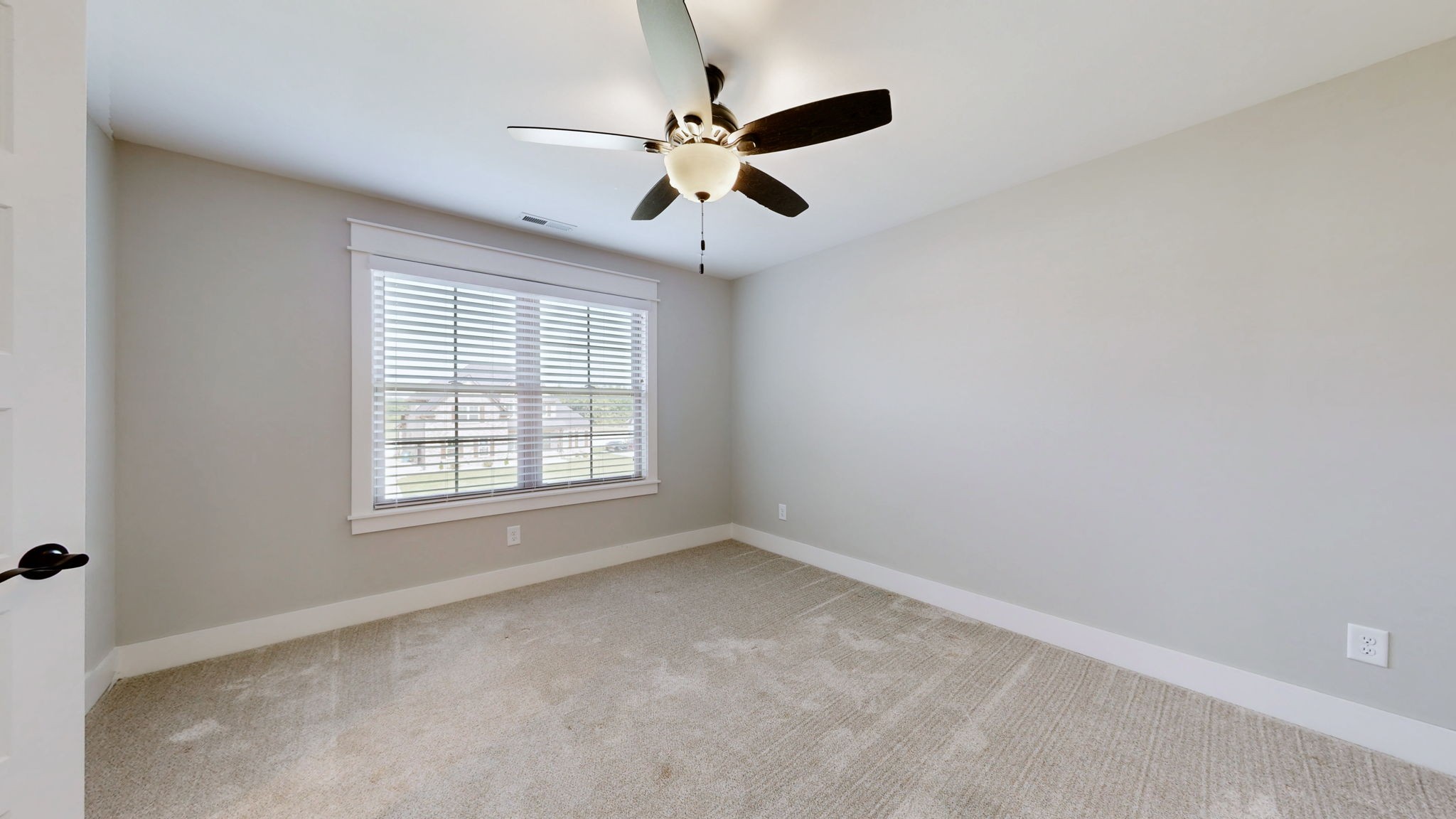 2713 Carousel Dr