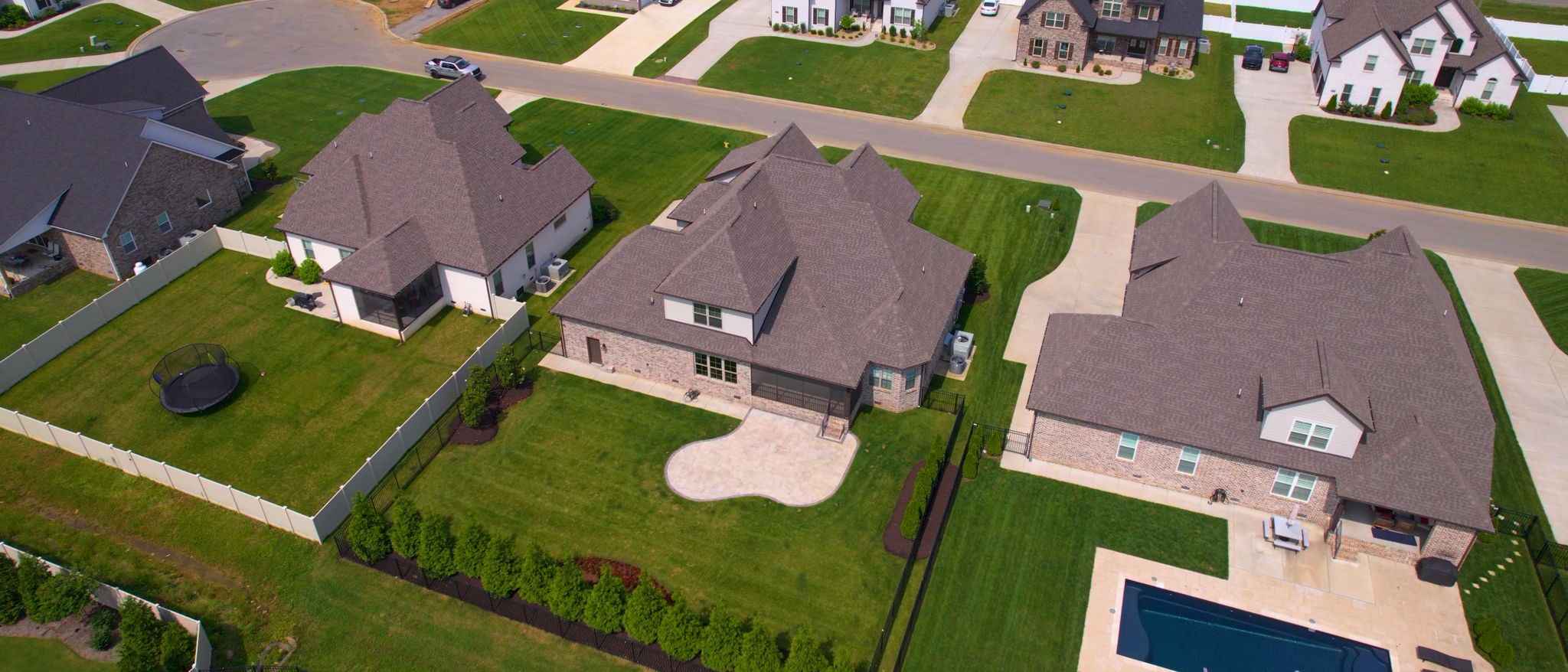 2713 Carousel Dr
