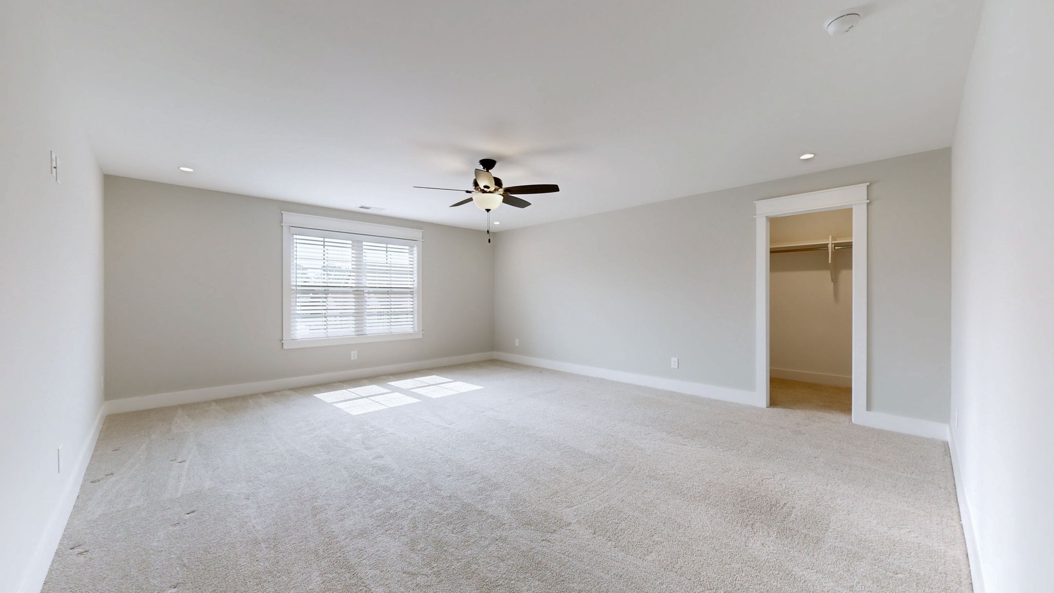 2713 Carousel Dr