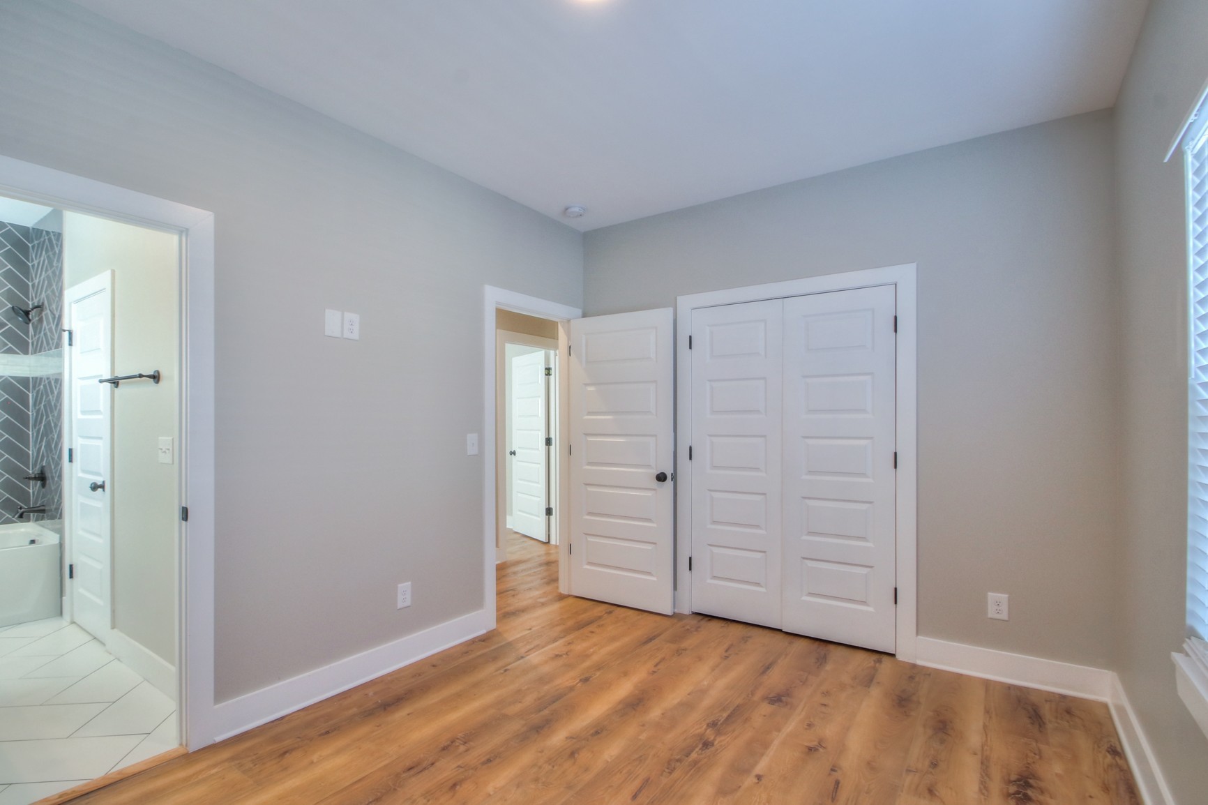 1008B Cahal Ave
