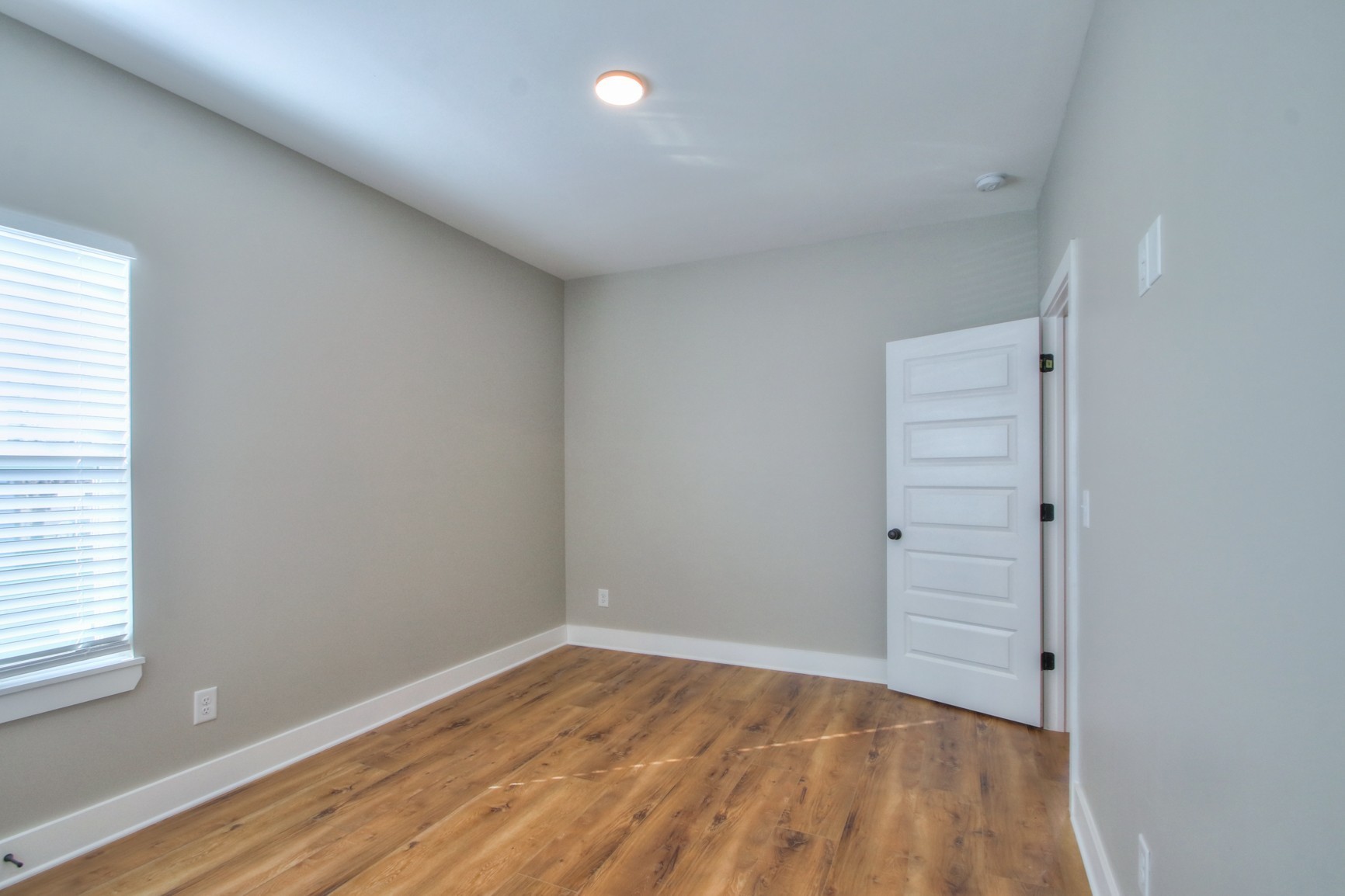 1008B Cahal Ave