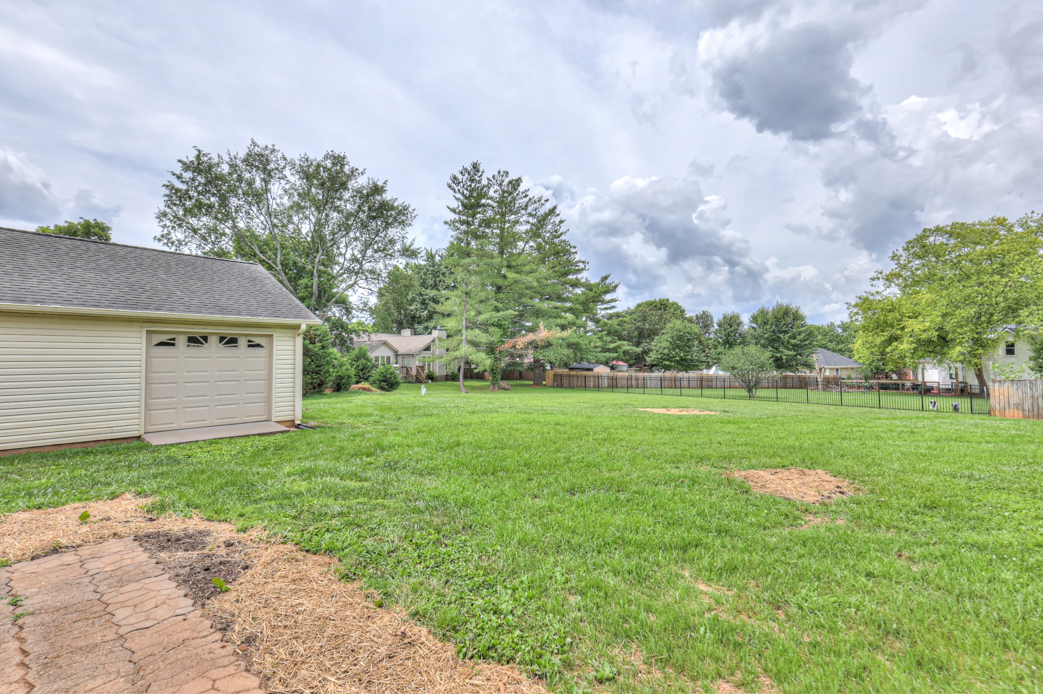407 Haynes Haven Ln
