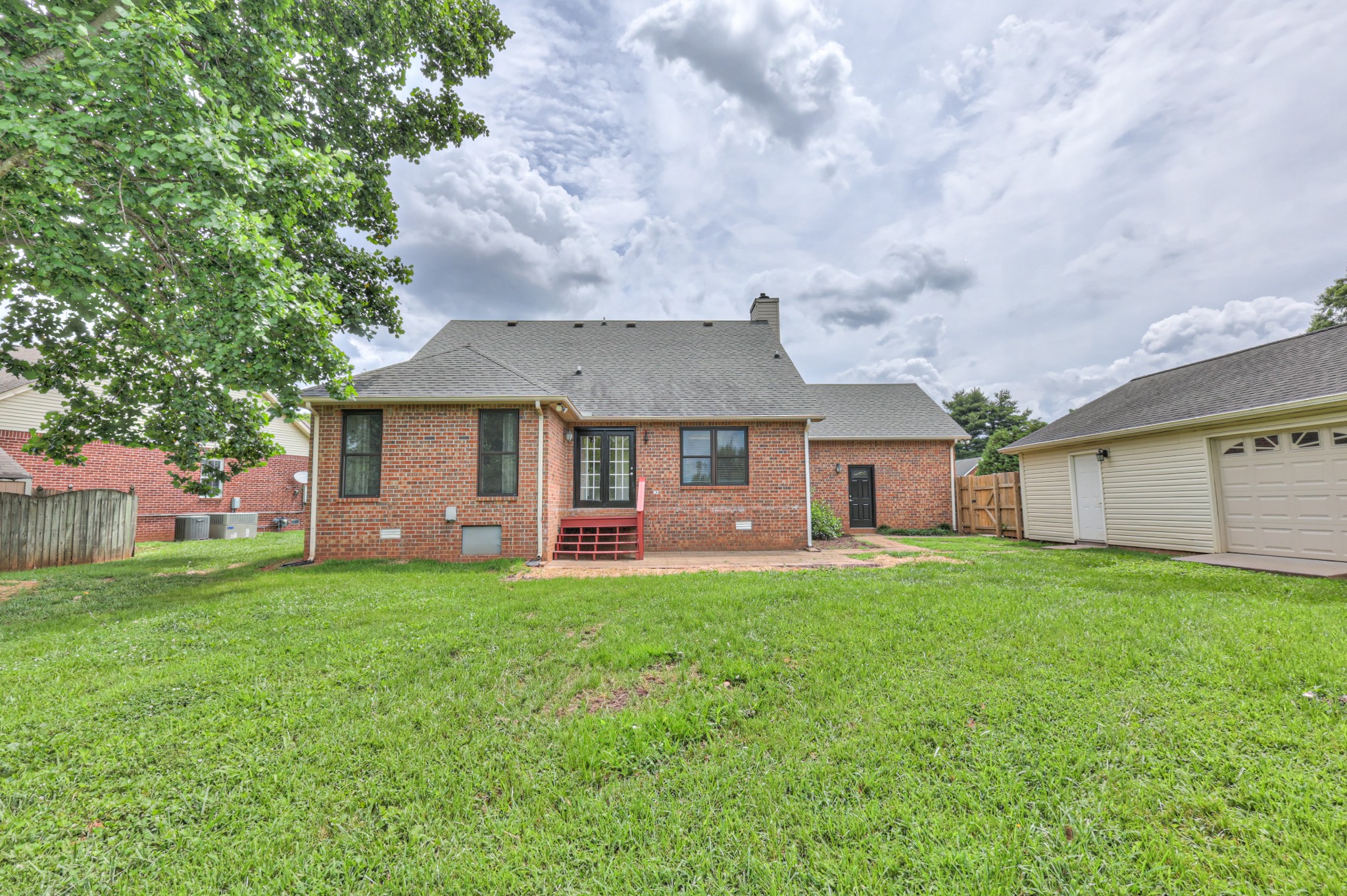 407 Haynes Haven Ln