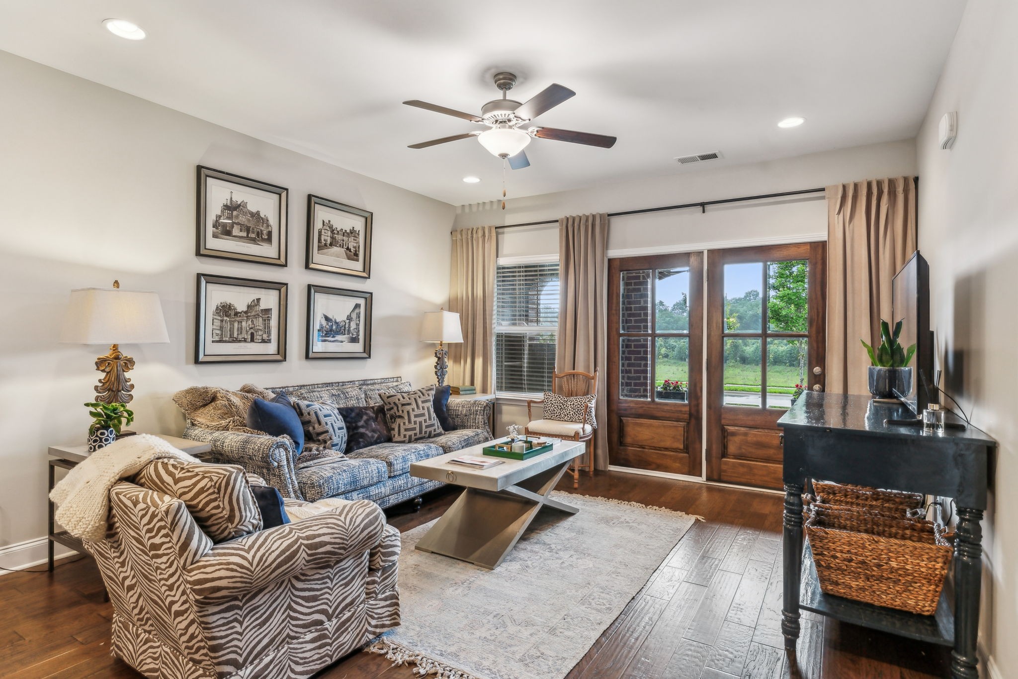 2037 Flowing Creek Dr