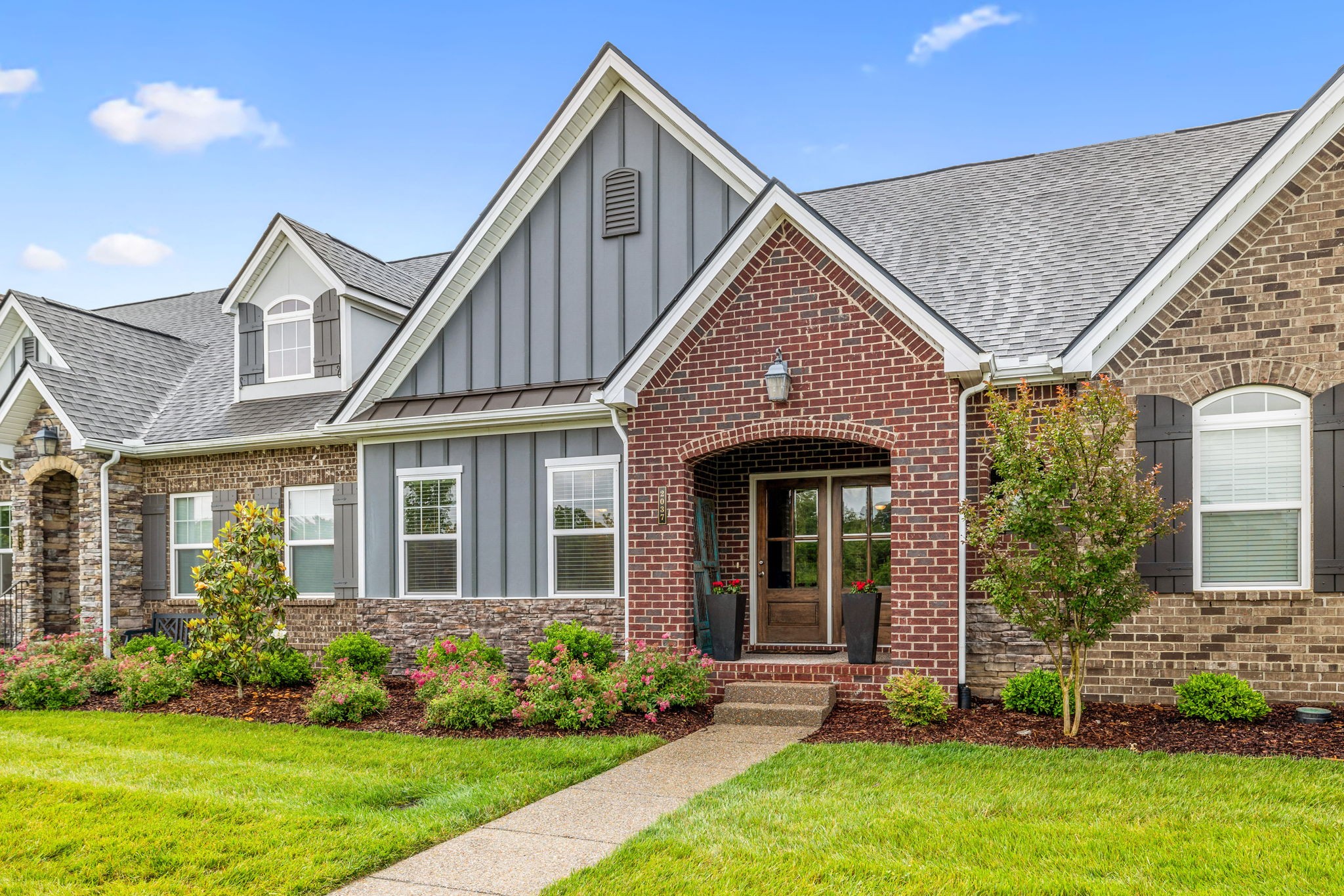 2037 Flowing Creek Dr