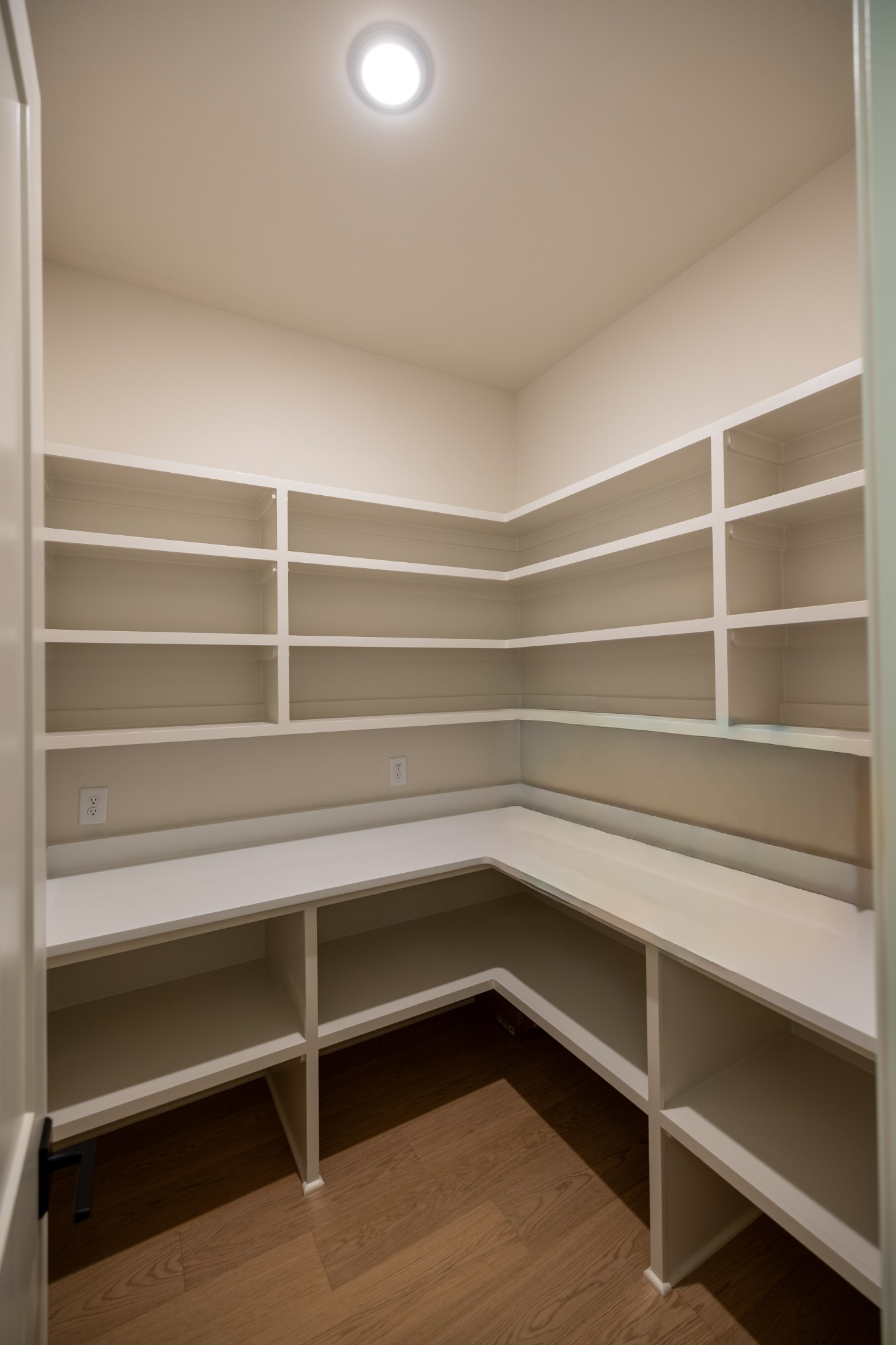 6075 Porters Union Way