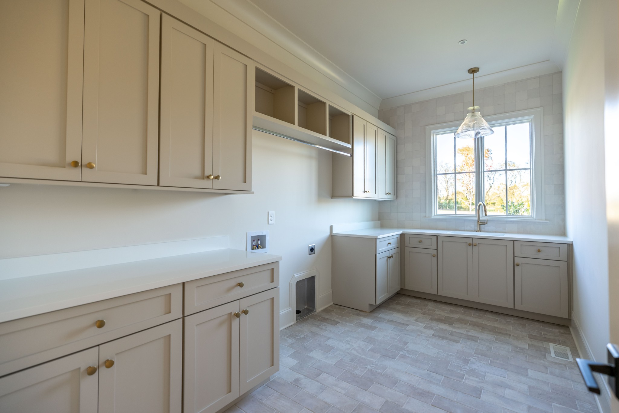 6075 Porters Union Way