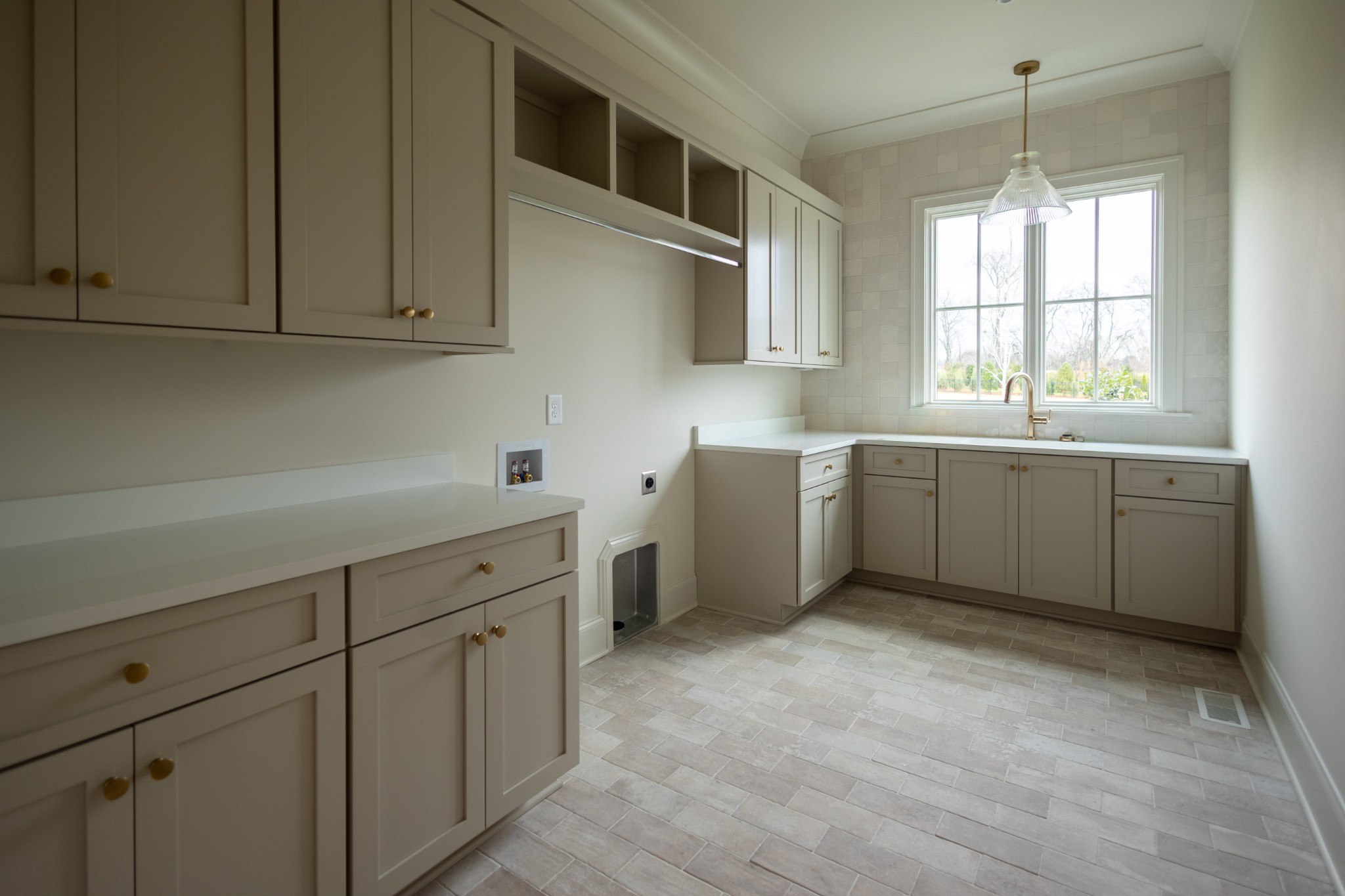 6075 Porters Union Way