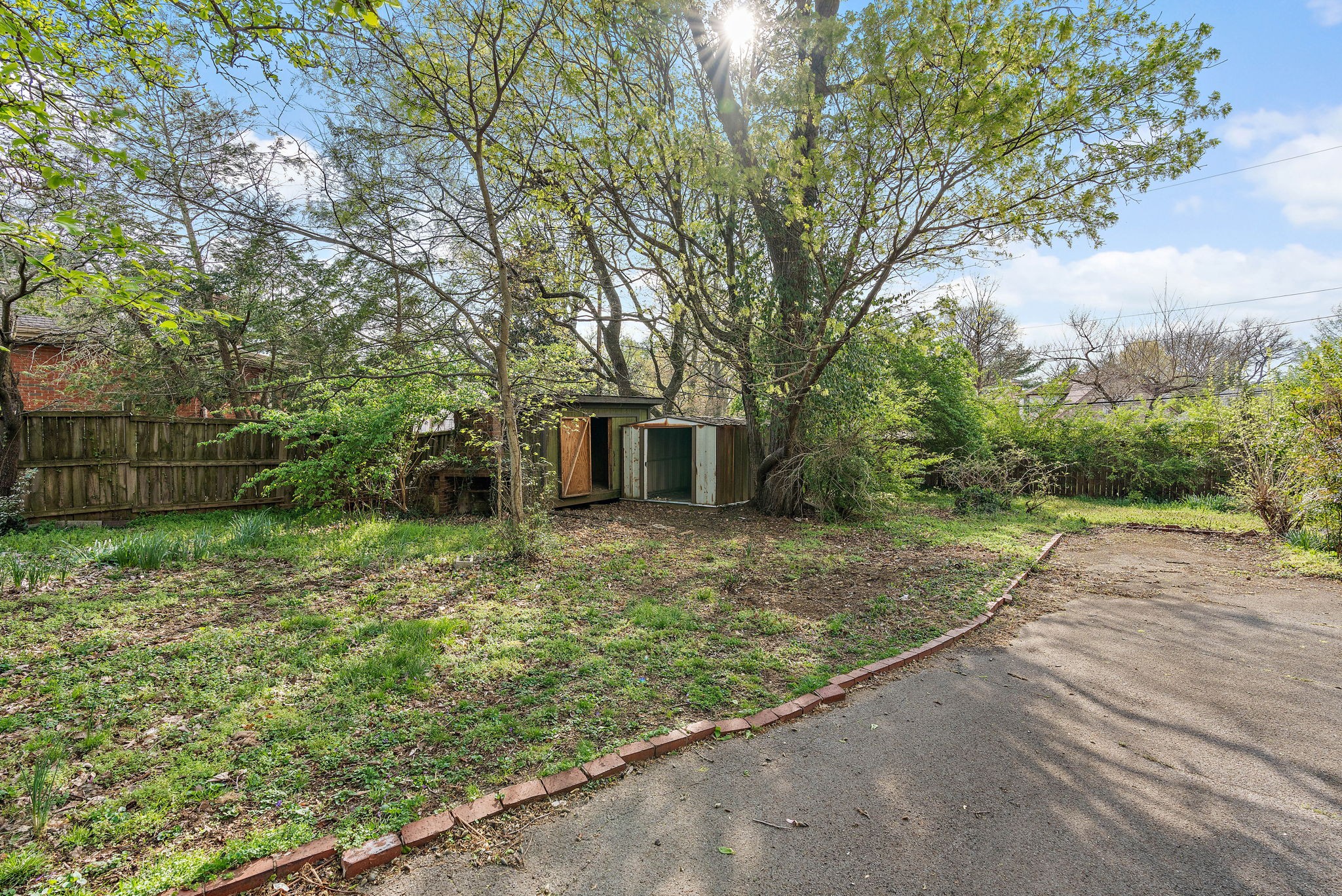 225 Mockingbird Rd