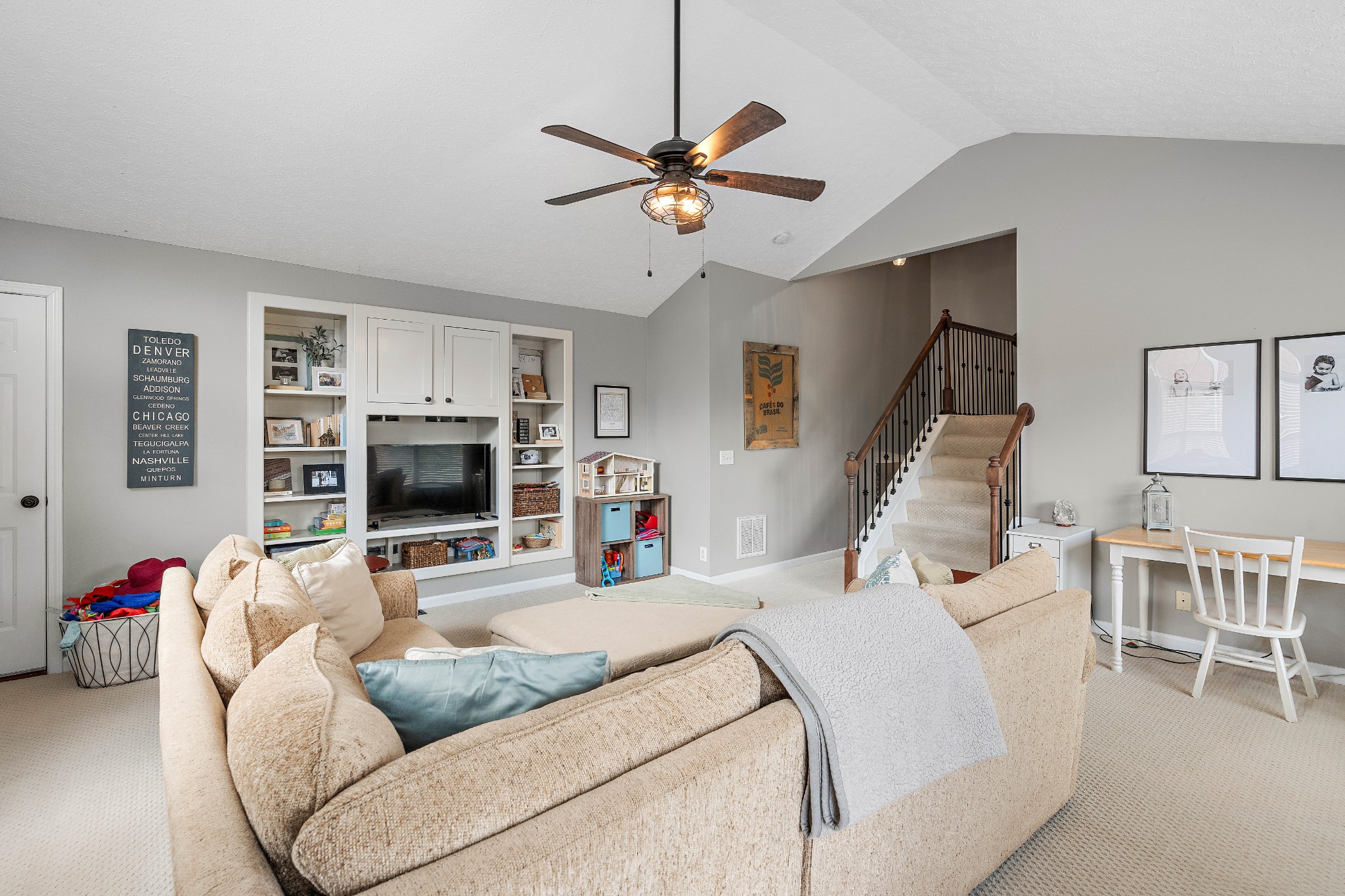 503 Hollyhock Way