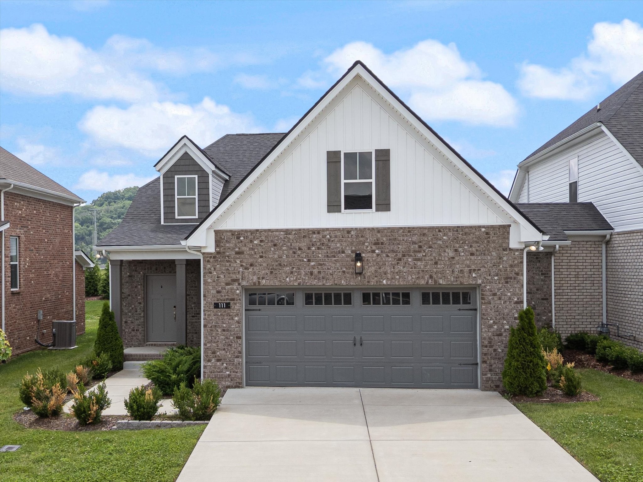 111 Weller Ln