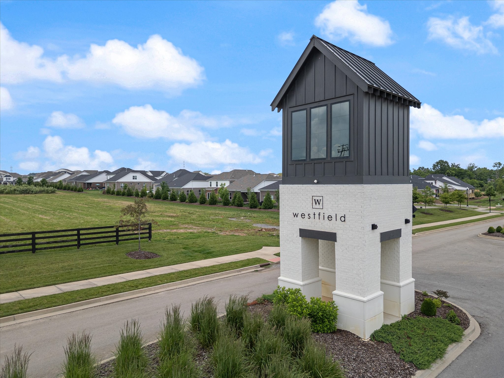 111 Weller Ln