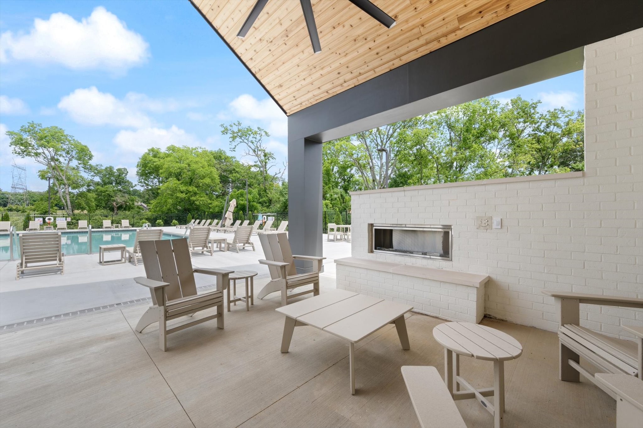 111 Weller Ln