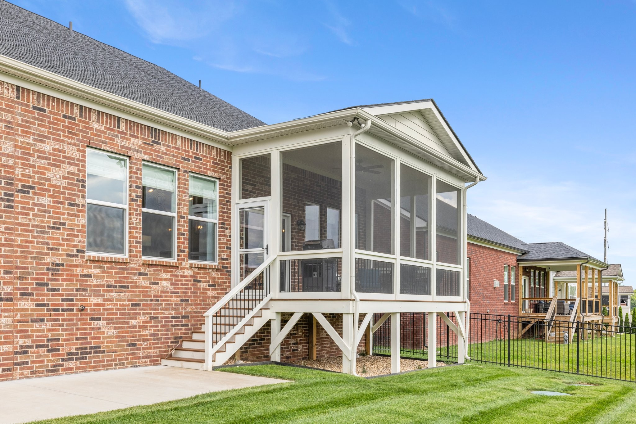 5027 High Park Hill Dr