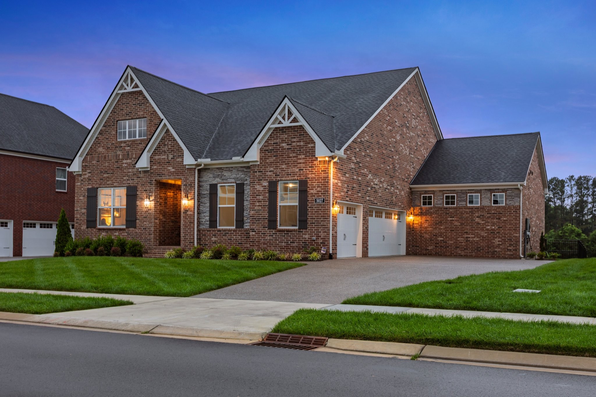 5027 High Park Hill Dr