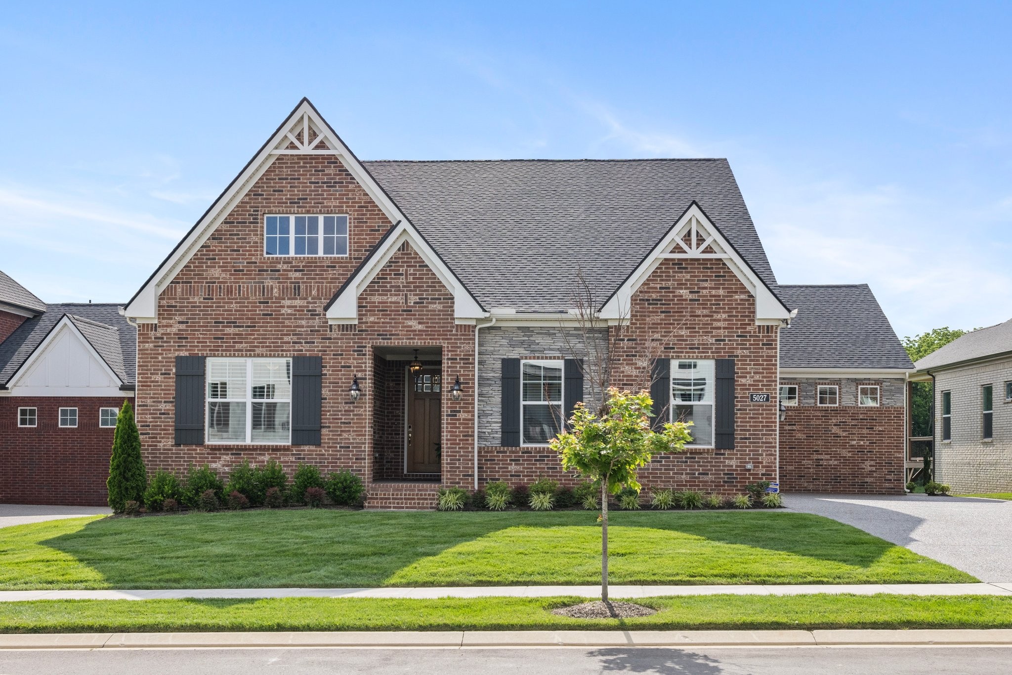 5027 High Park Hill Dr