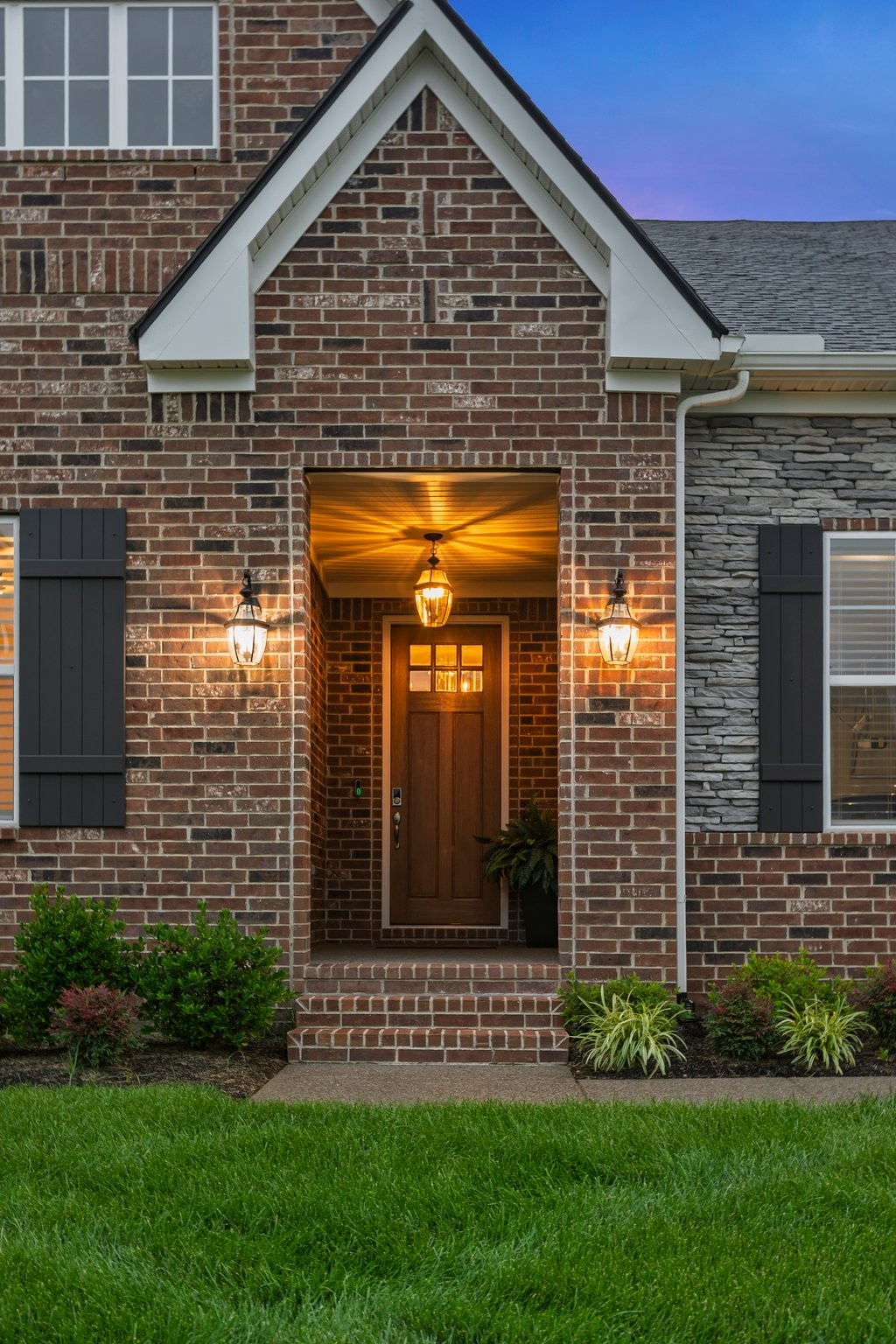 5027 High Park Hill Dr