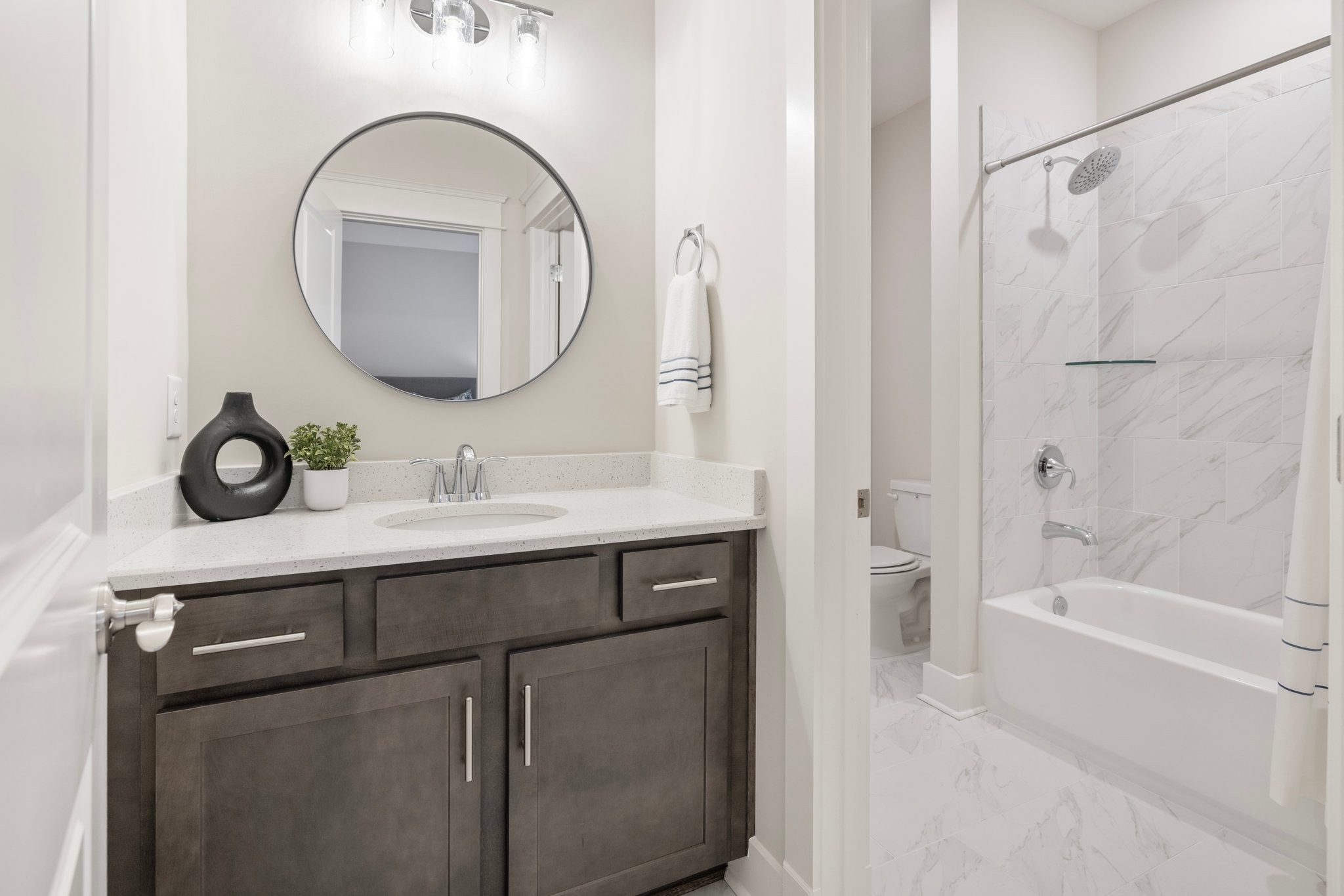 5027 High Park Hill Dr