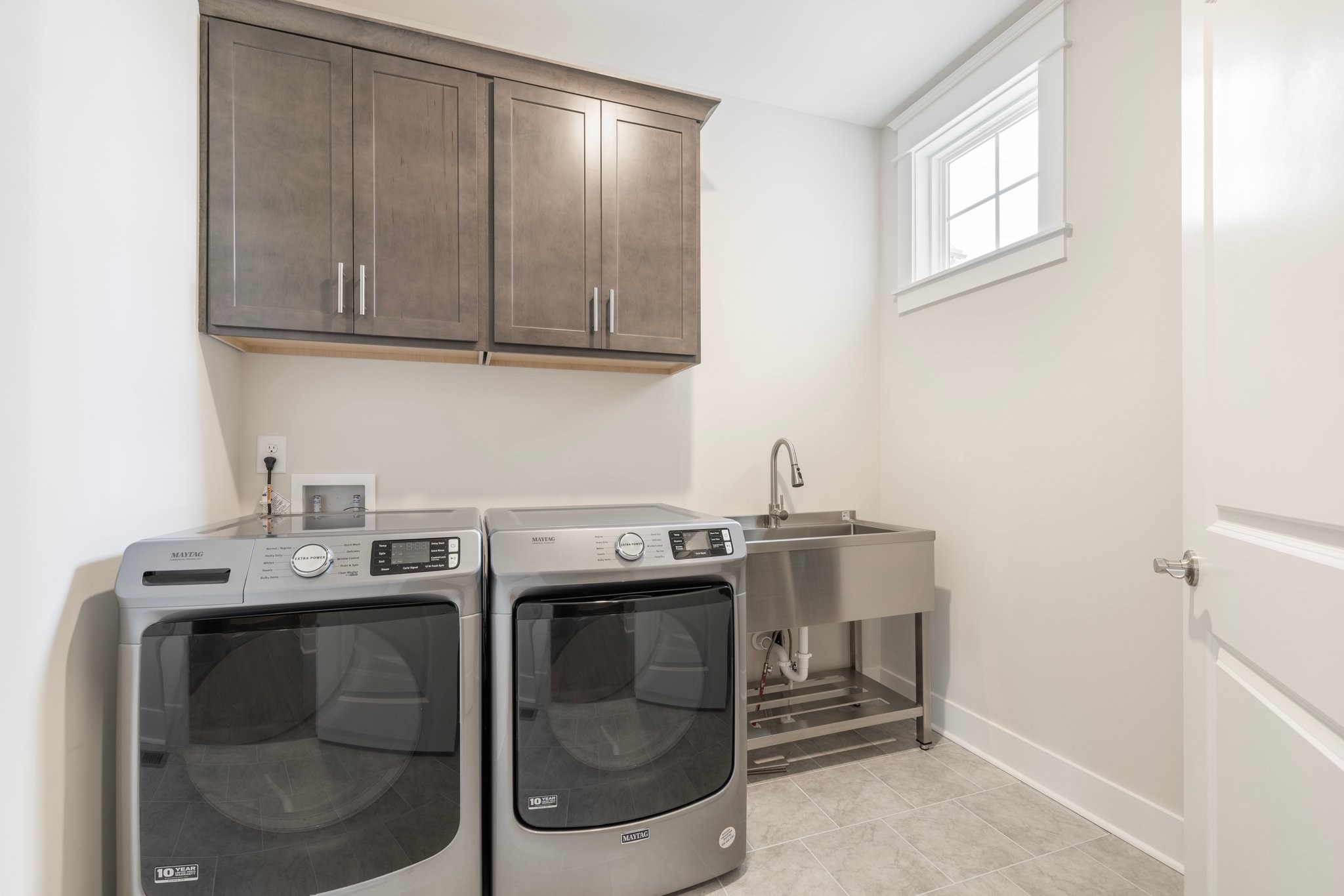 5027 High Park Hill Dr