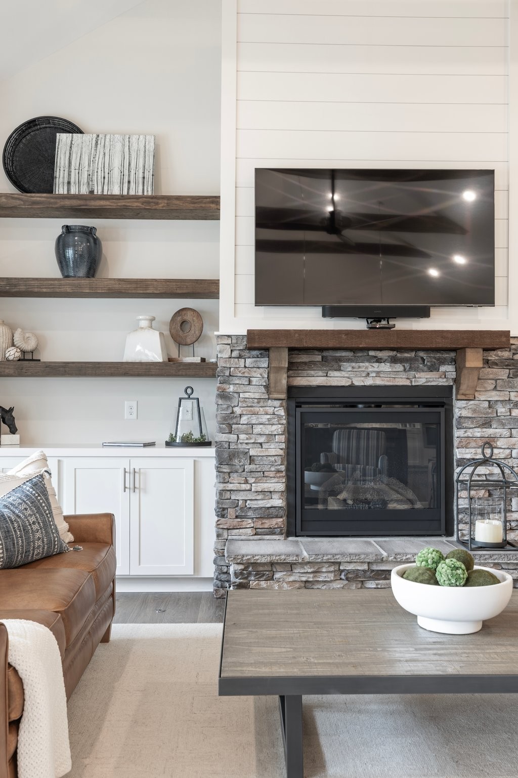 5027 High Park Hill Dr