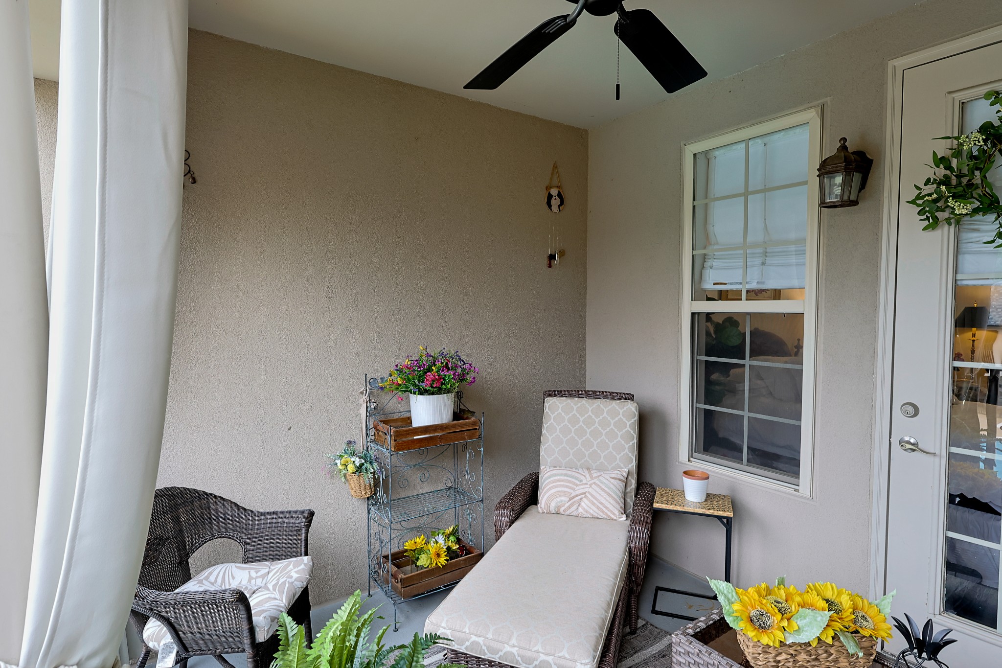307 Seven Springs Way Unit: 304
