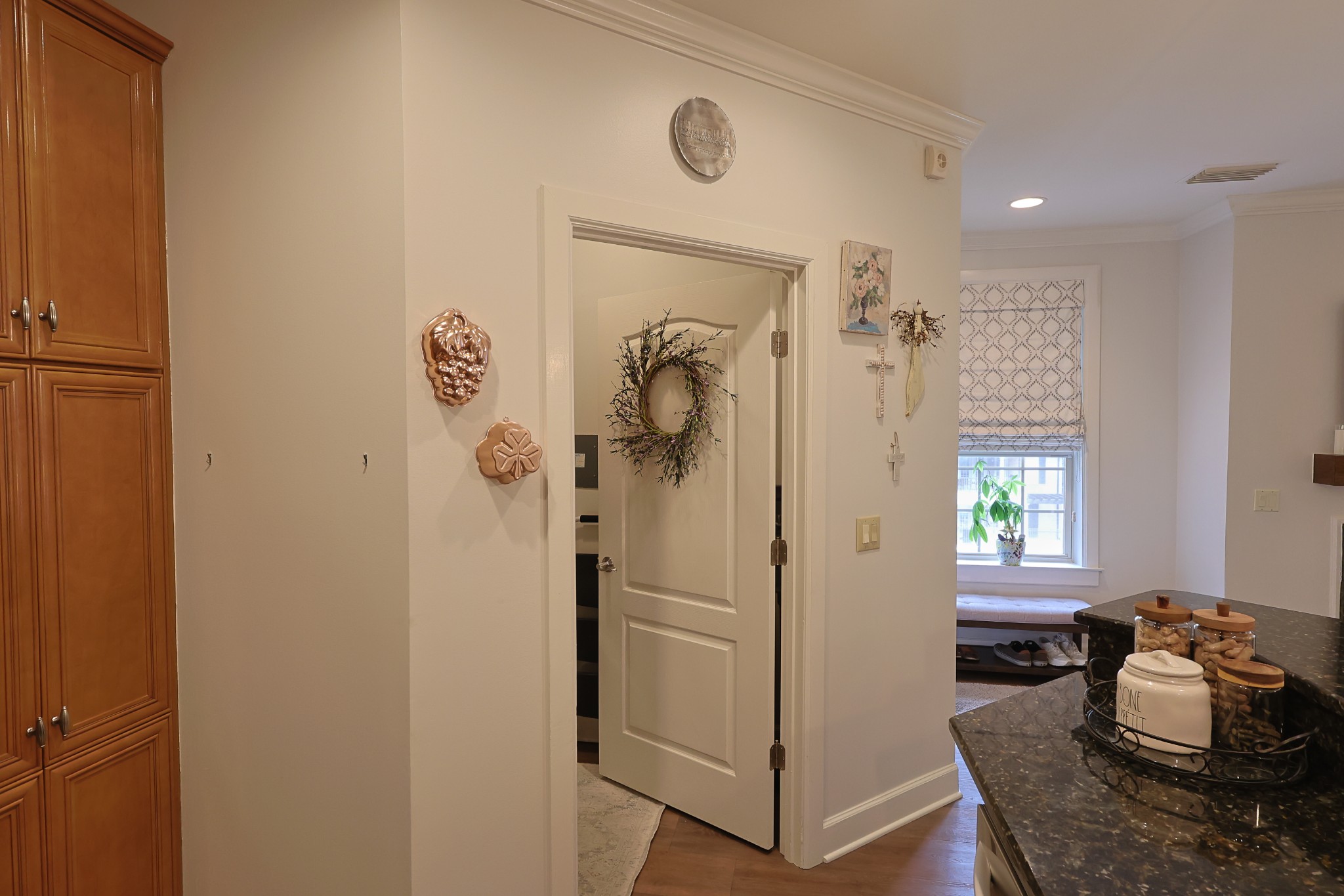 307 Seven Springs Way Unit: 304