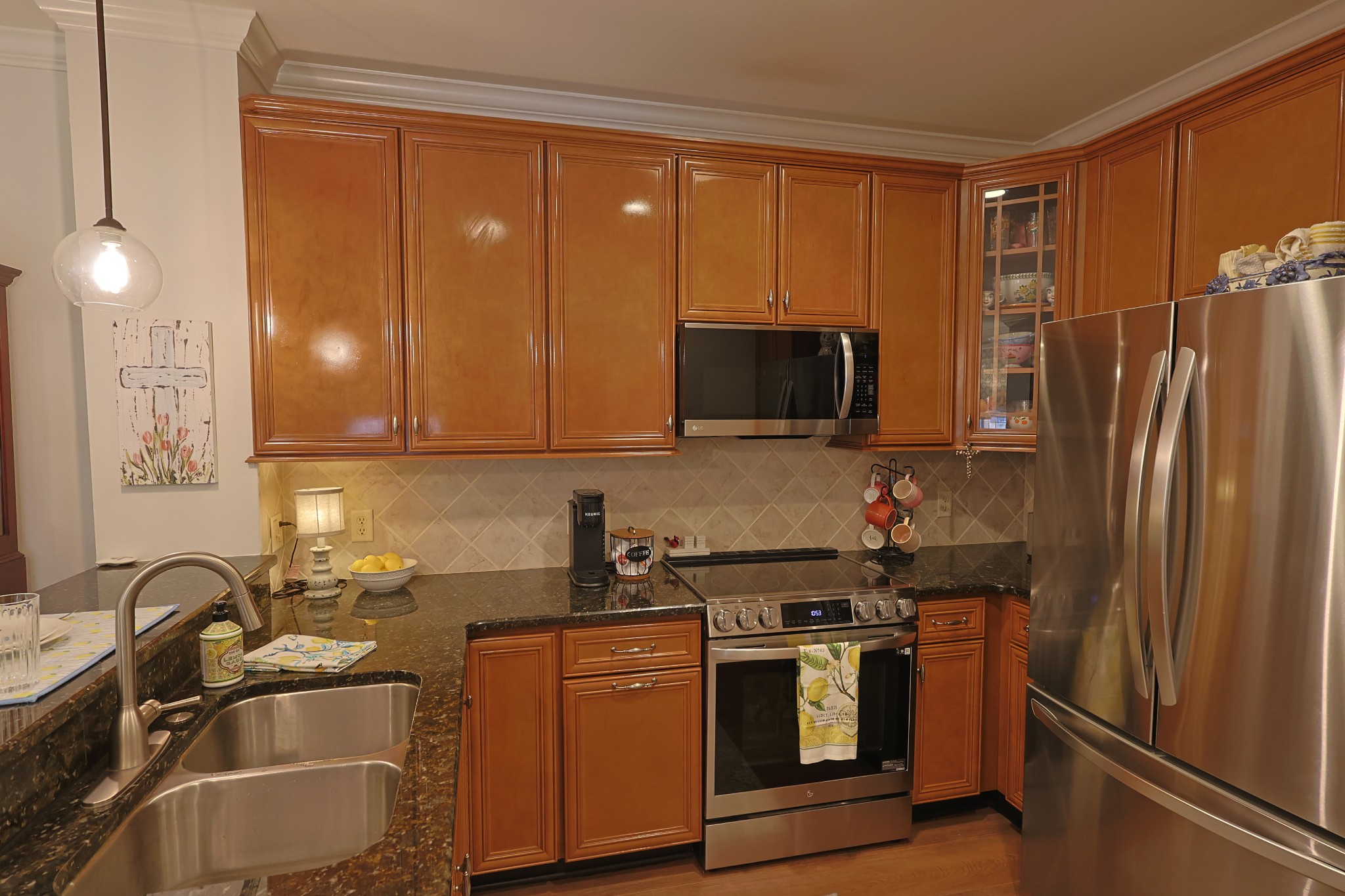 307 Seven Springs Way Unit: 304