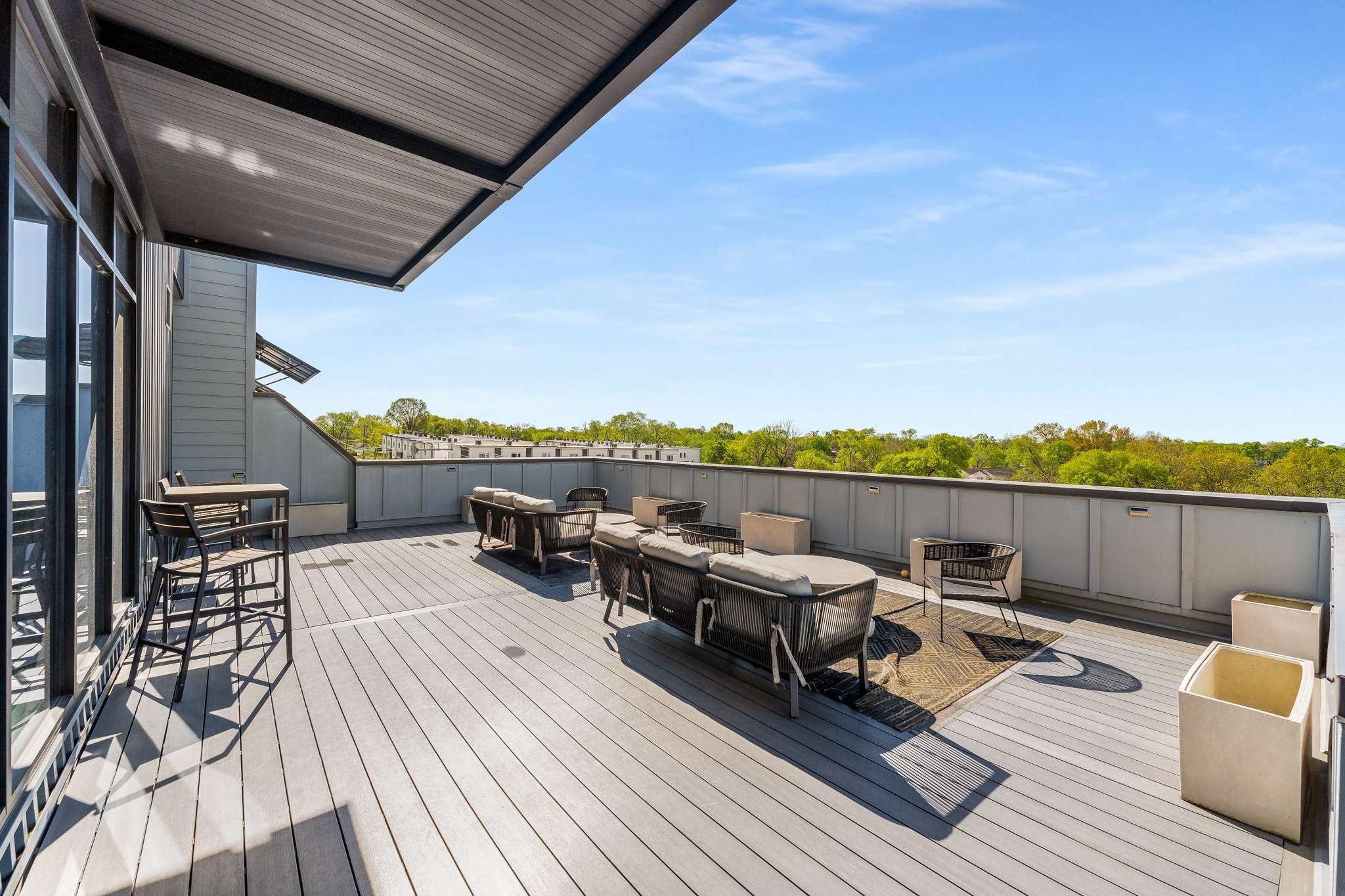 1041 E Trinity Ln Unit: 414