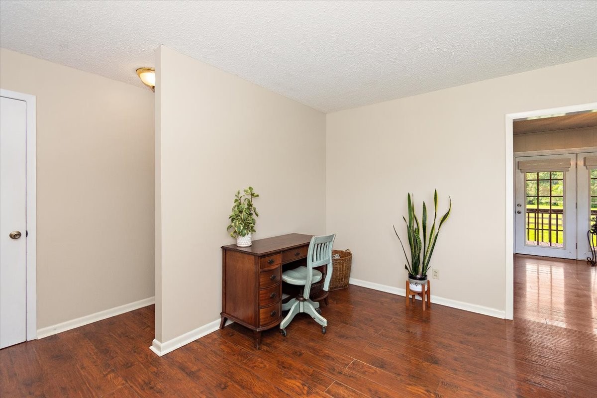 47 Johnson Rd