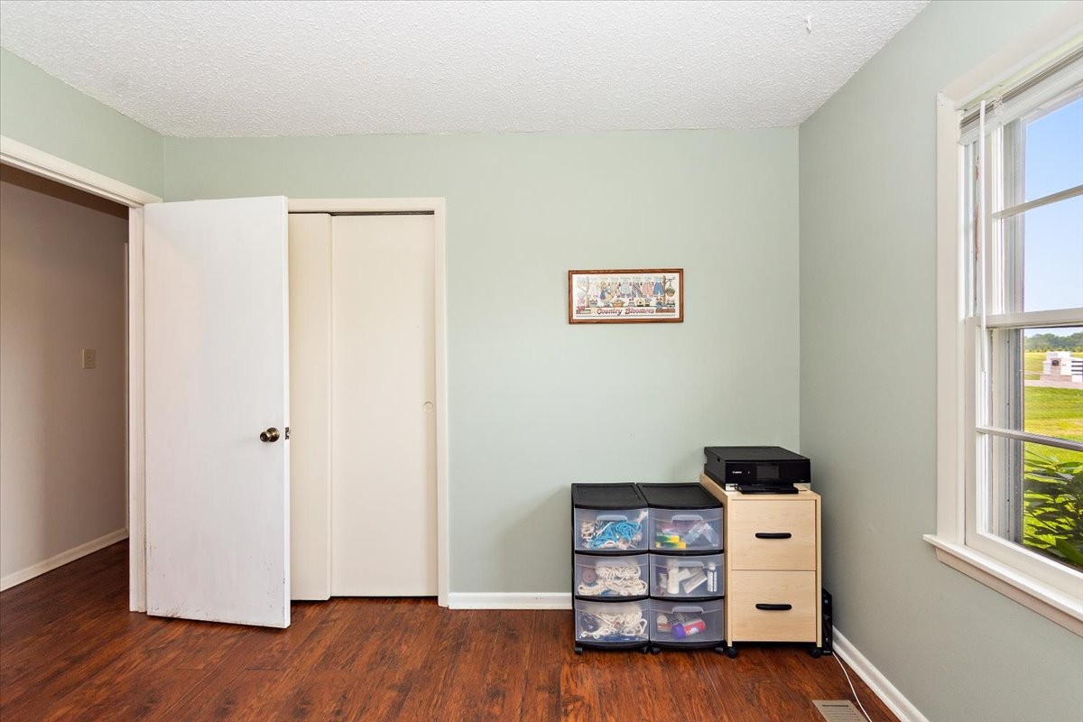 47 Johnson Rd