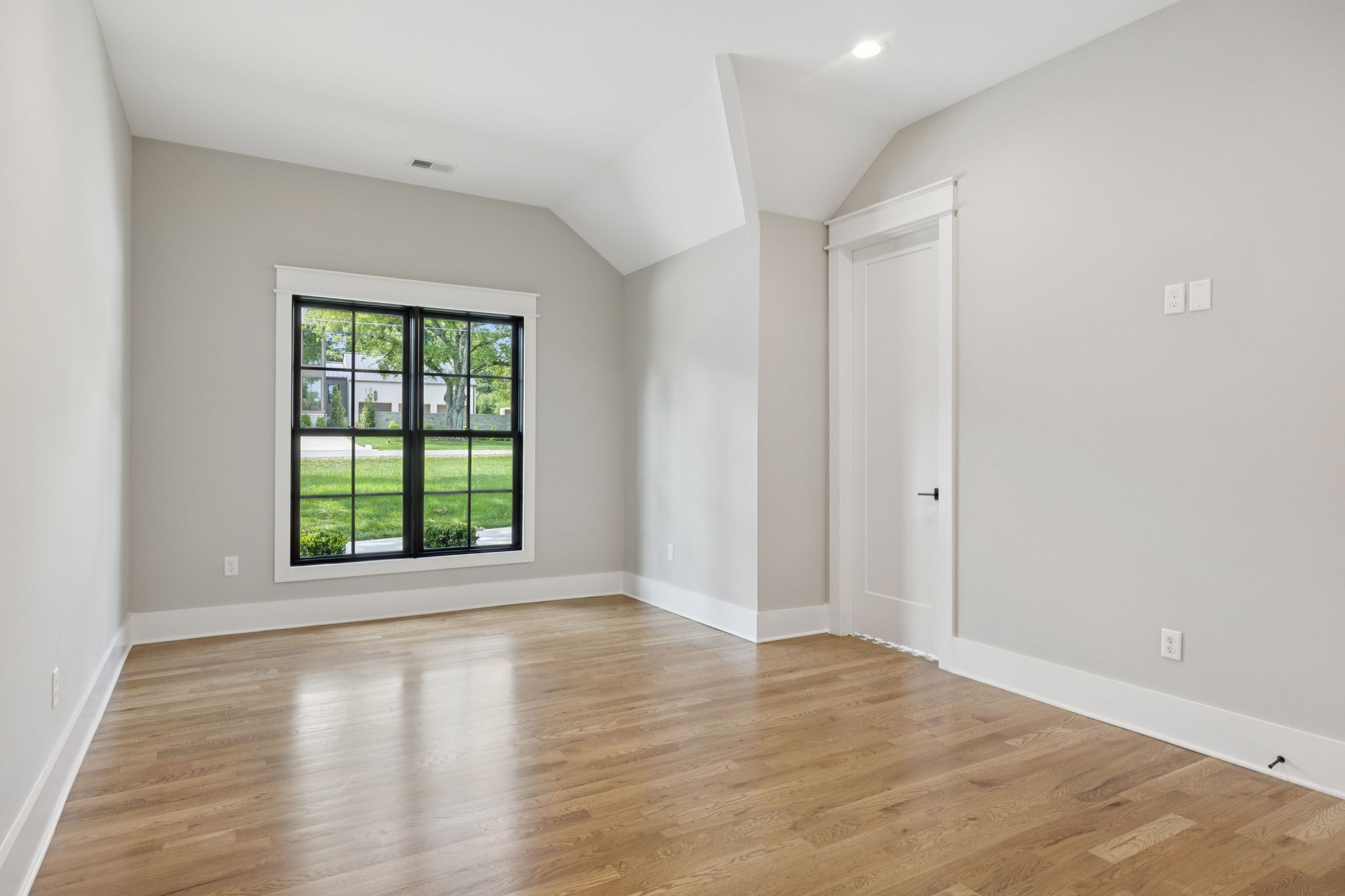 2814 Kenway Rd