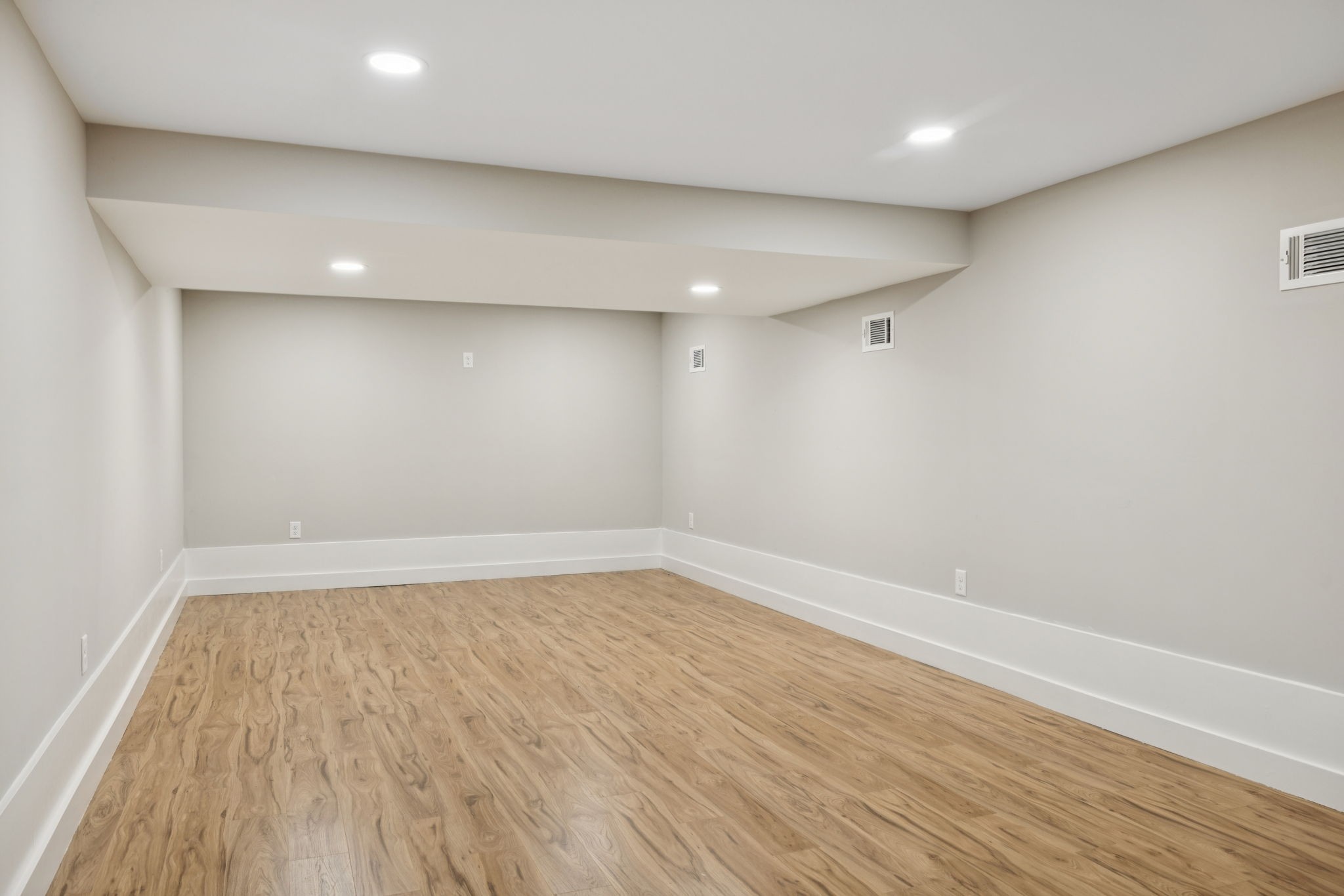 2814 Kenway Rd