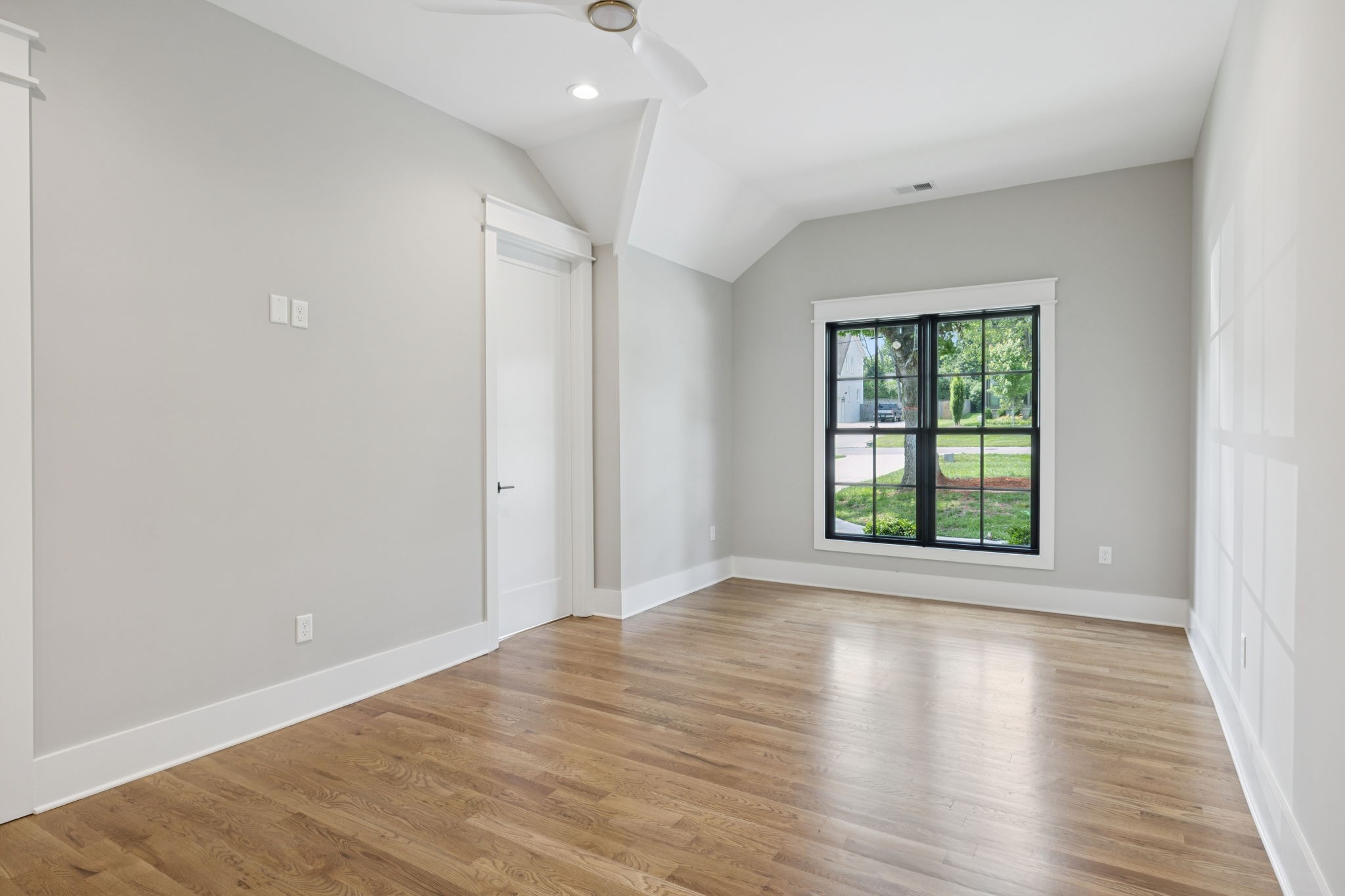 2814 Kenway Rd