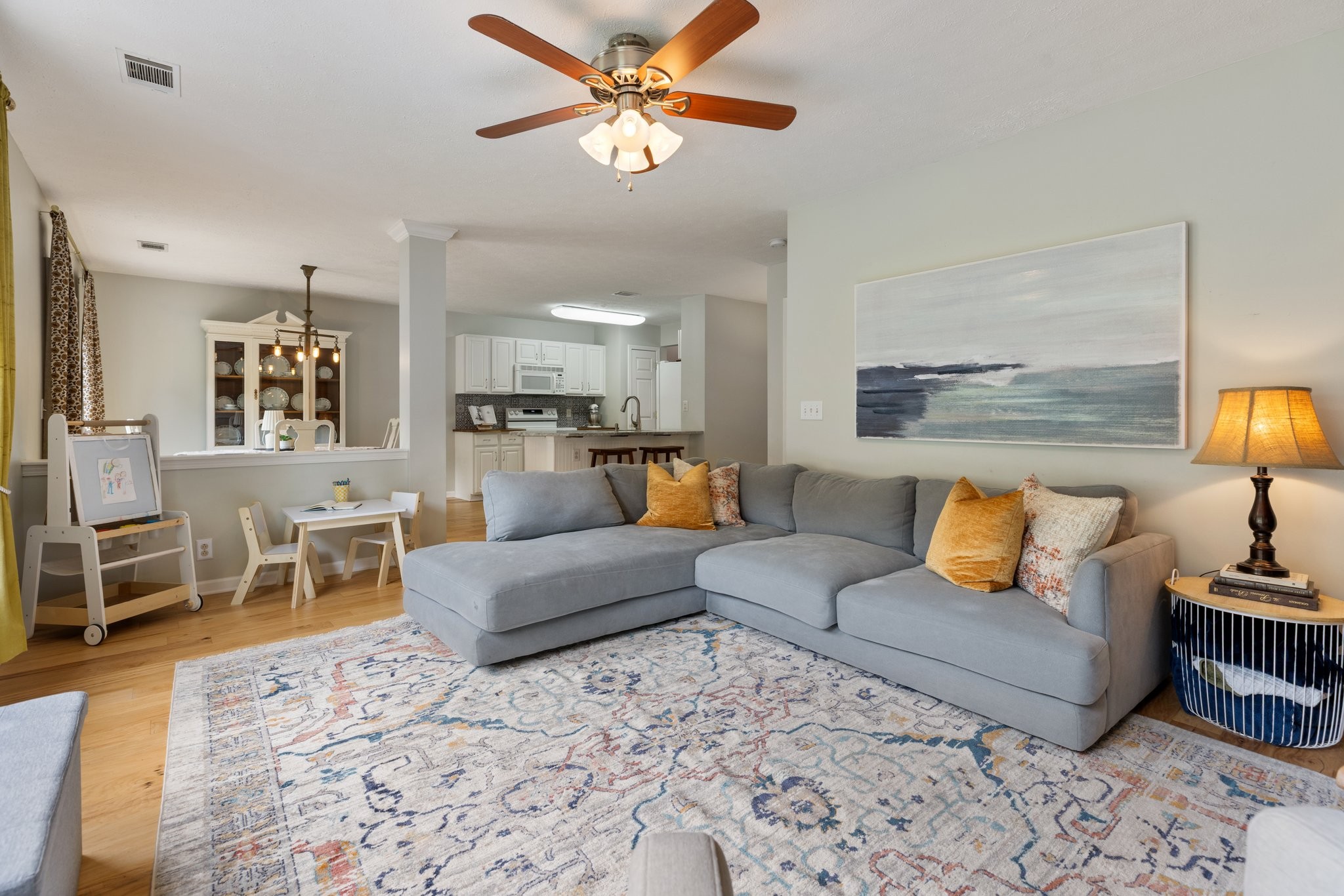 7104 Commonwealth Cir