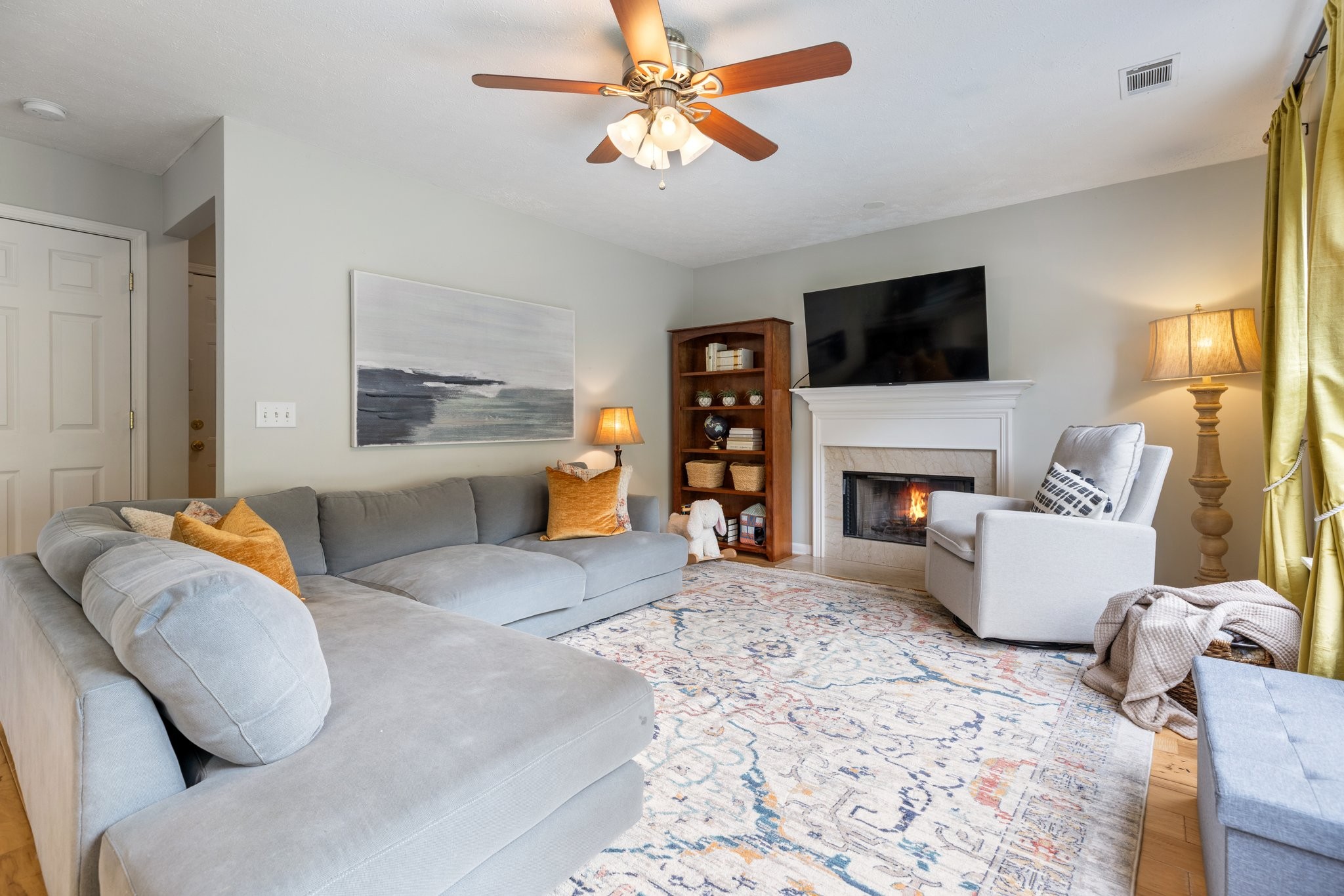 7104 Commonwealth Cir