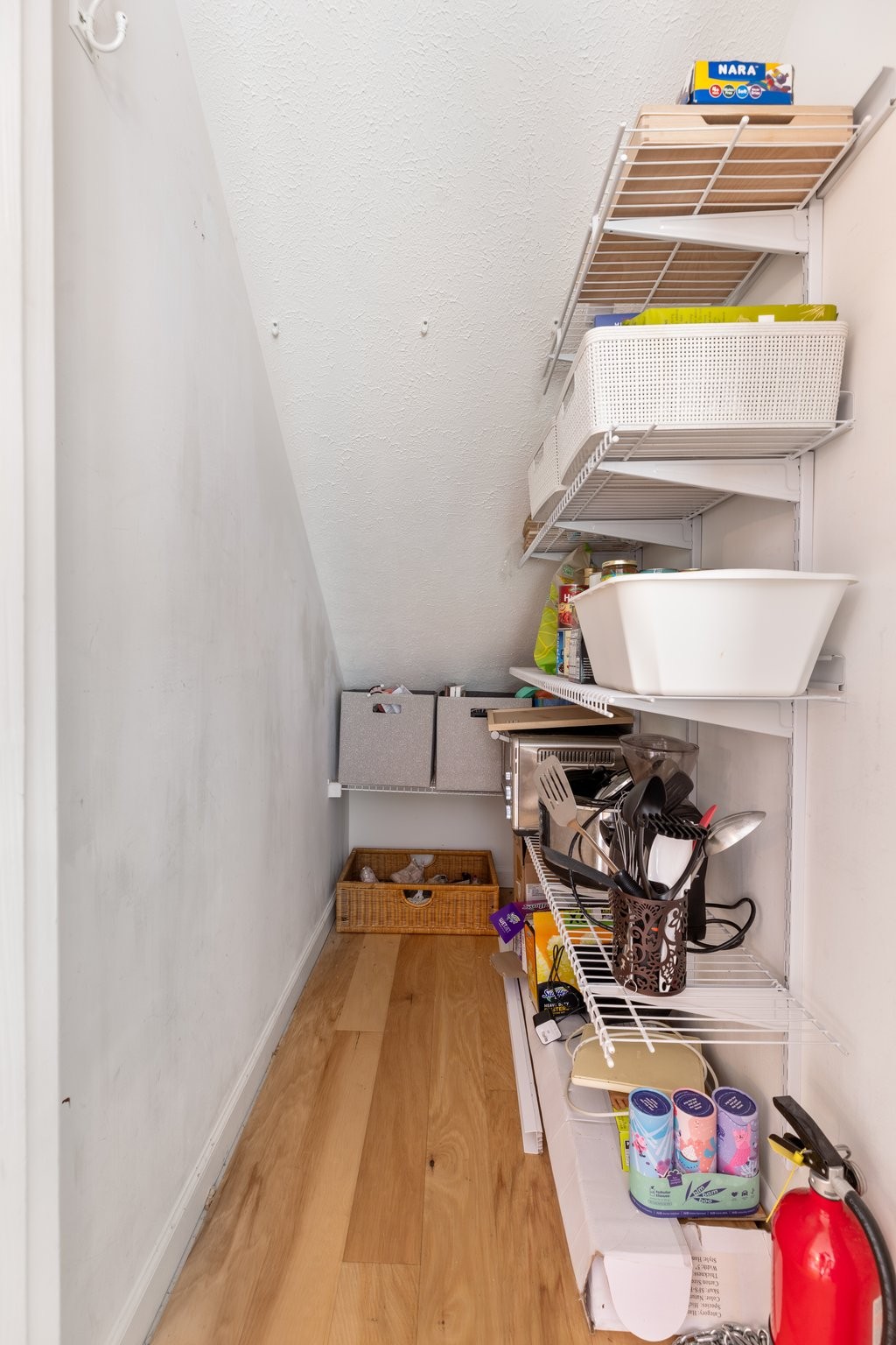 7104 Commonwealth Cir