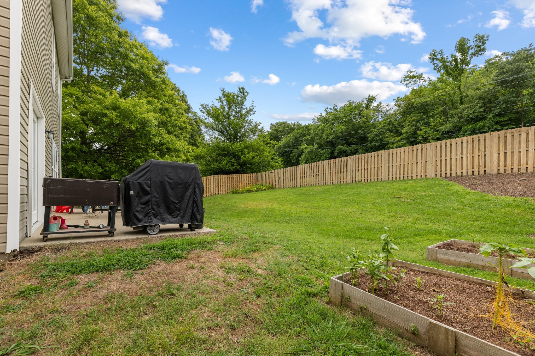 7104 Commonwealth Cir