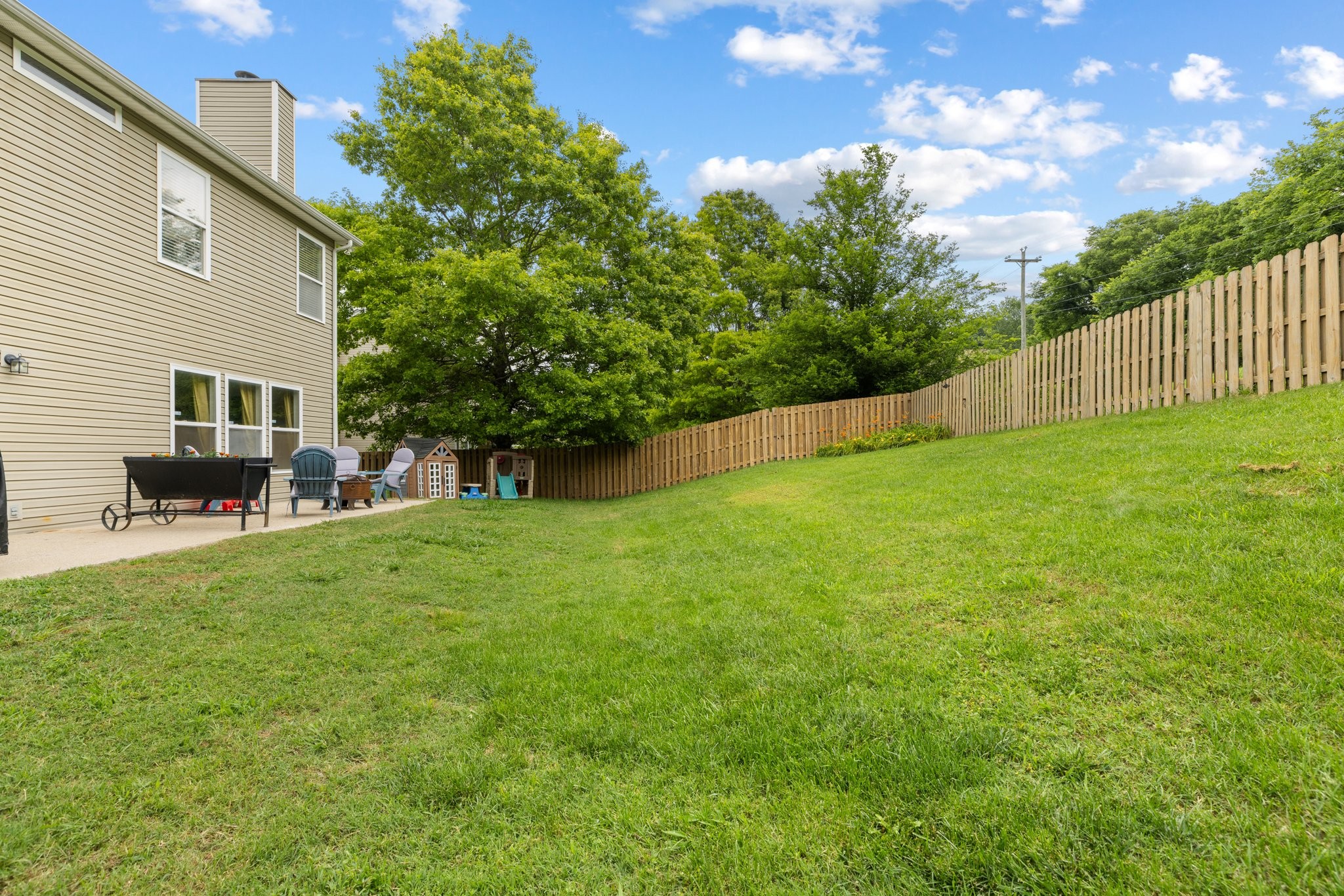 7104 Commonwealth Cir