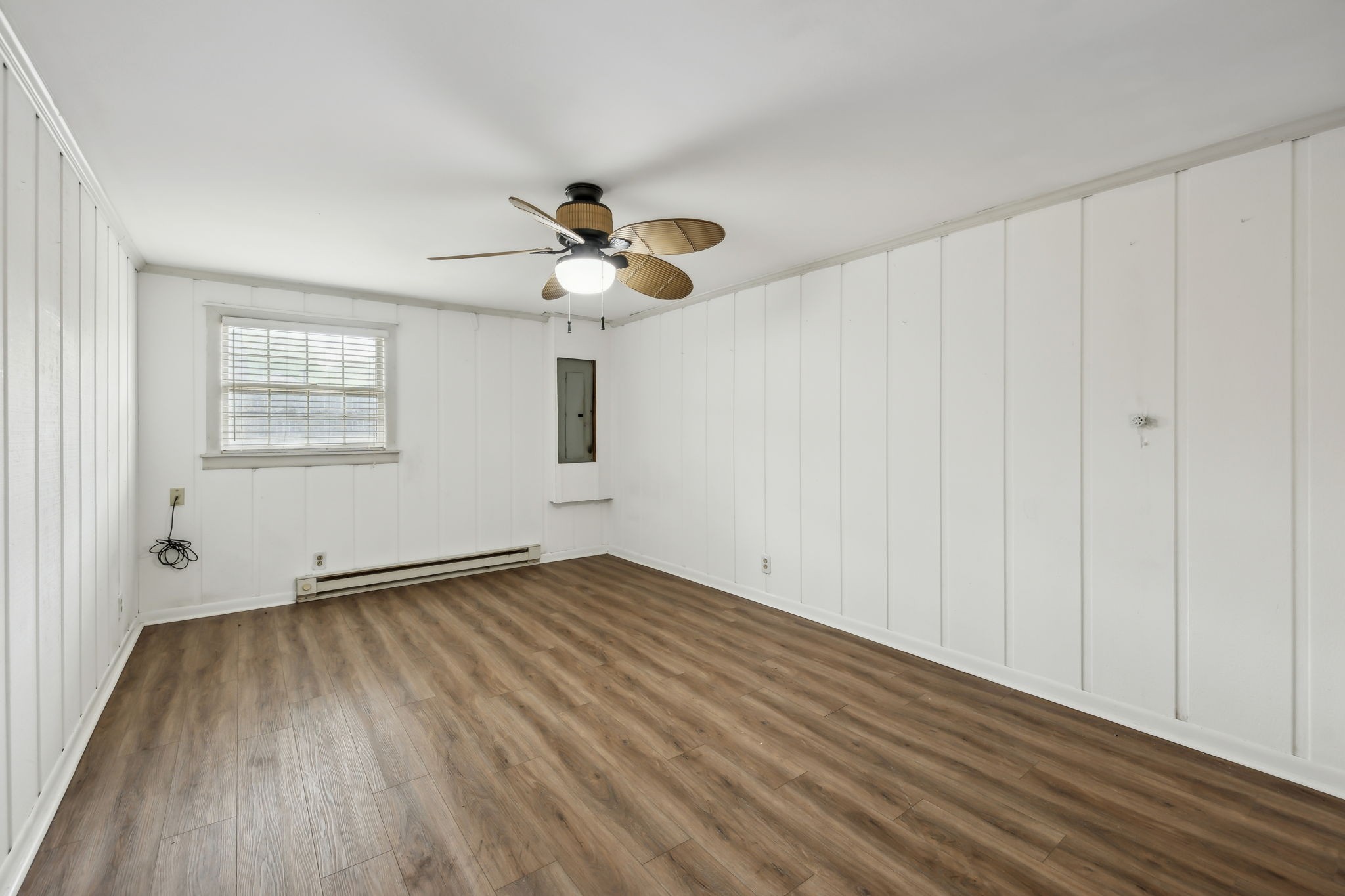 214 Rosehill Dr