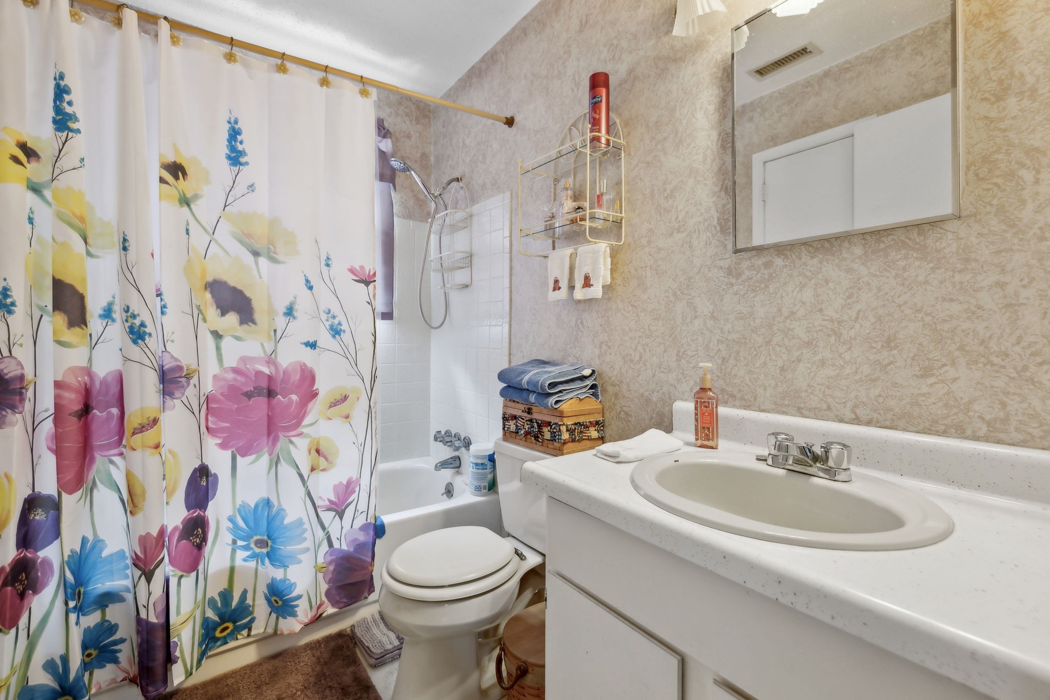 214 Rosehill Dr