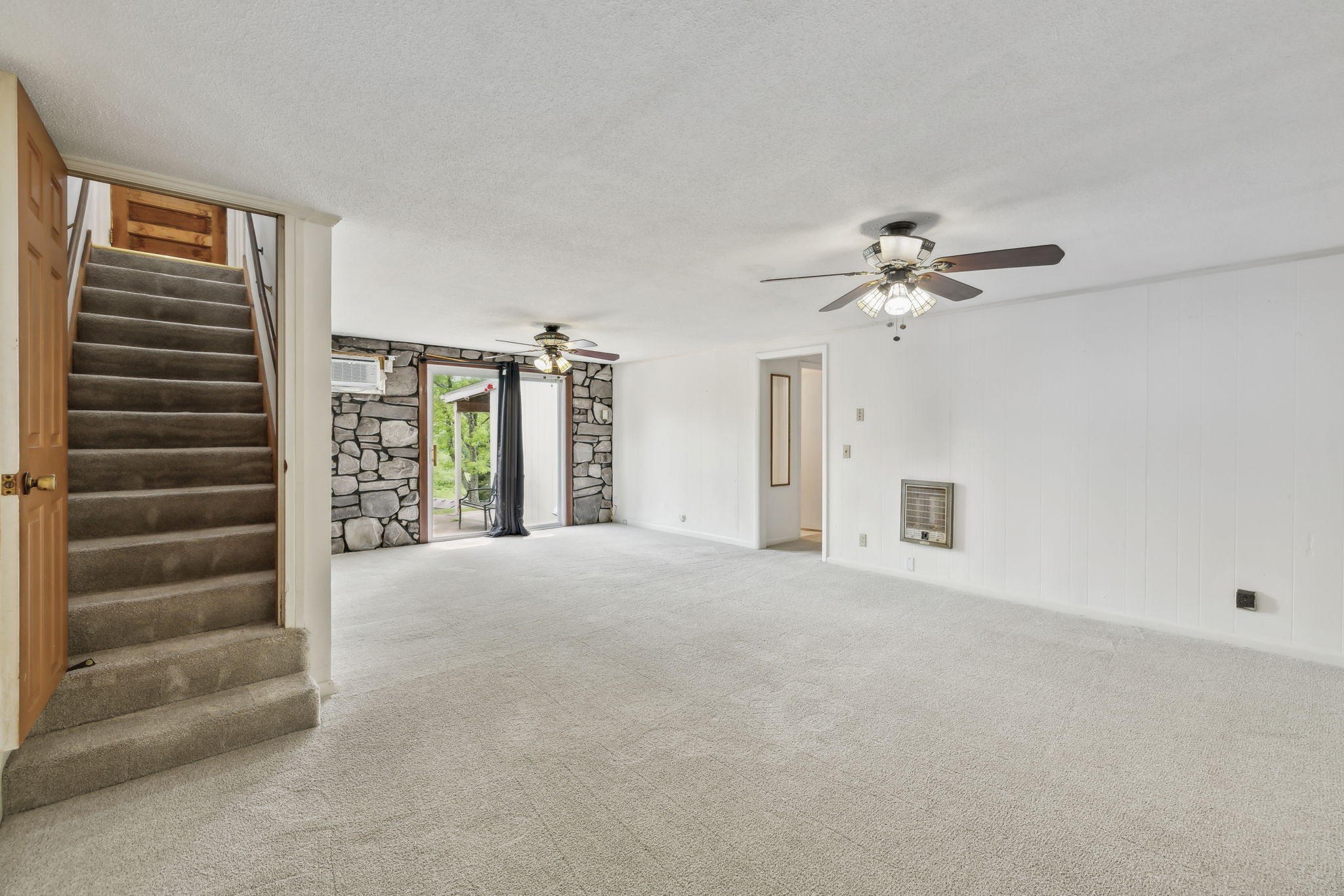 214 Rosehill Dr