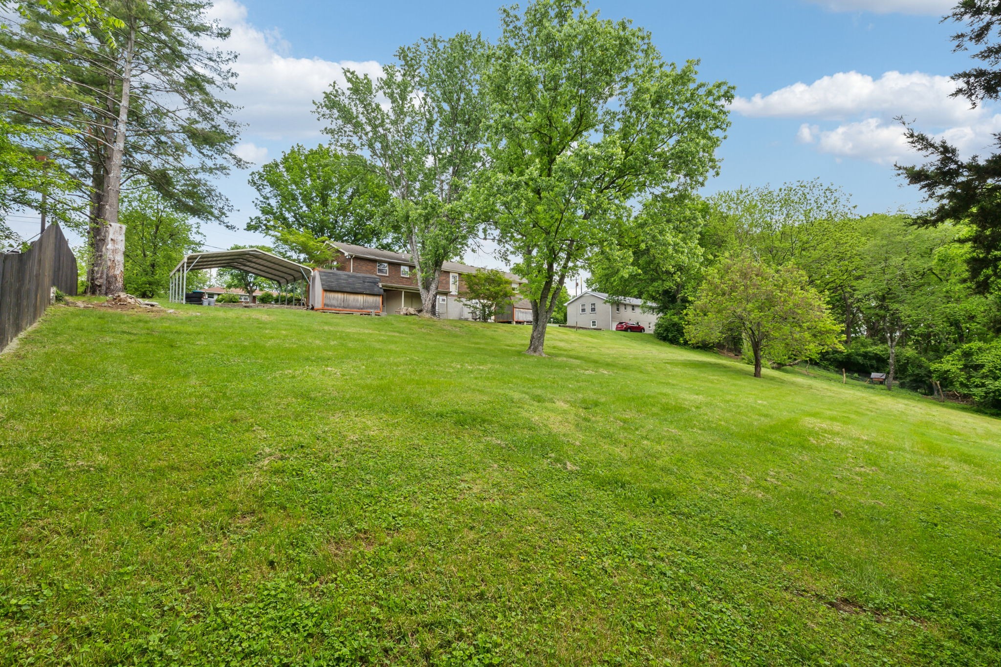 214 Rosehill Dr