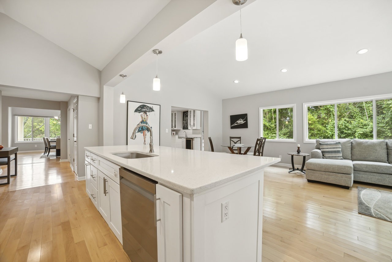 816 Summerly Dr