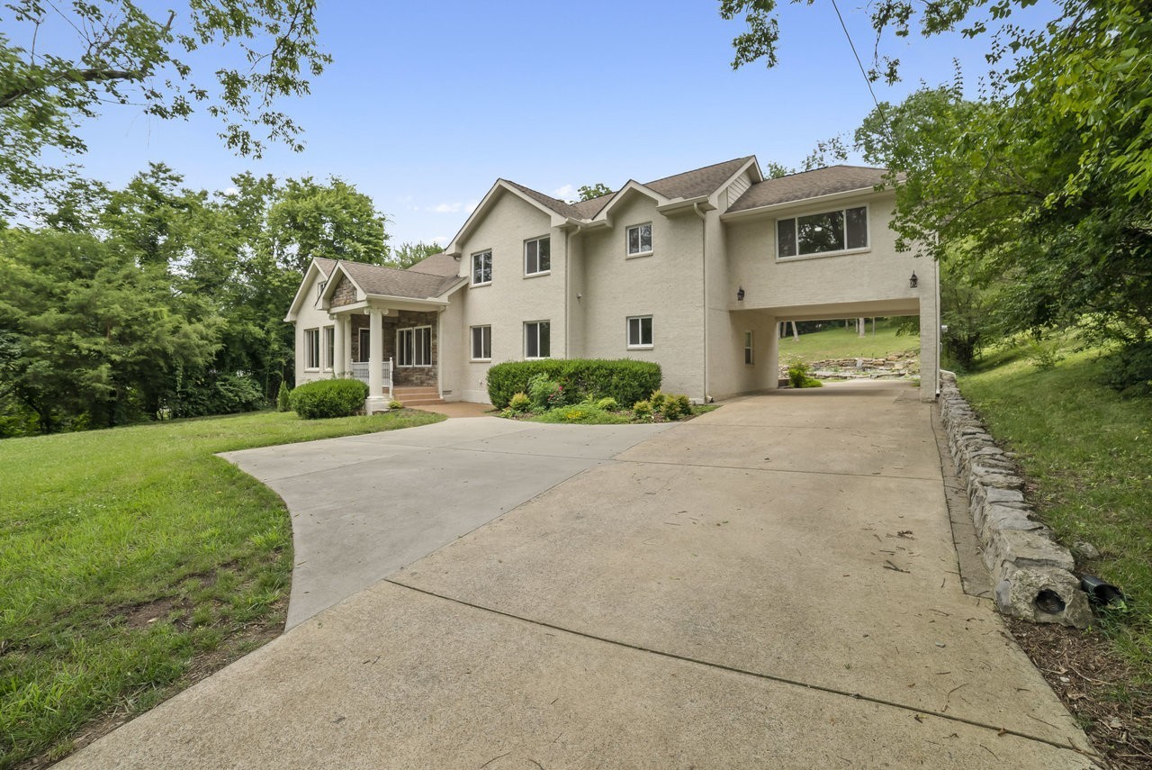 816 Summerly Dr