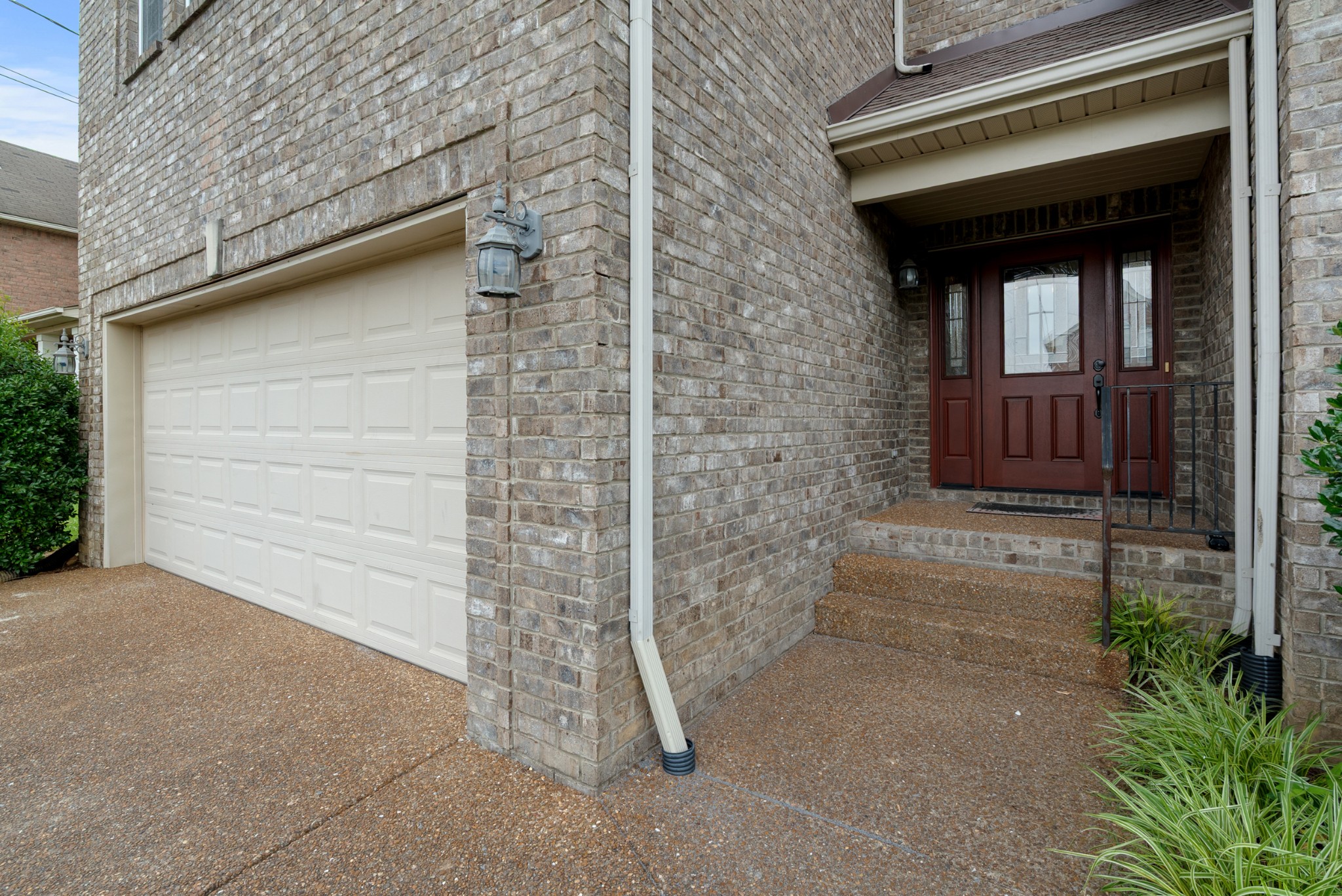 652 Sugar Mill Dr